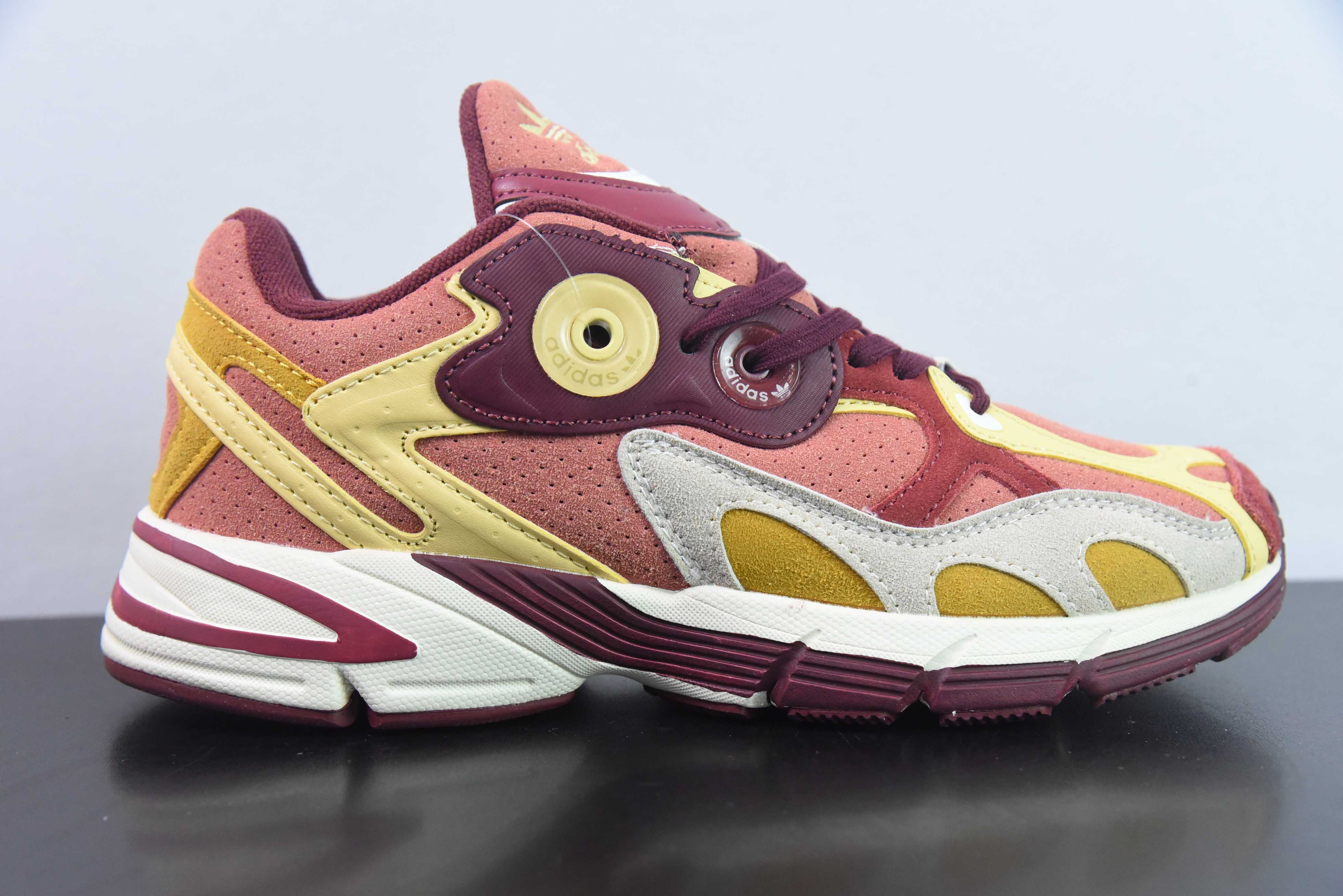 아디다스아디다스 오리지널스 아스티르 스페이스 실버 그레이 아스티르 시리즈 팝 스타일 레트로 통기성 쿠셔닝 캐주얼 스포츠 조깅화 아이템 번호: GZ4335 사이즈: 36-45