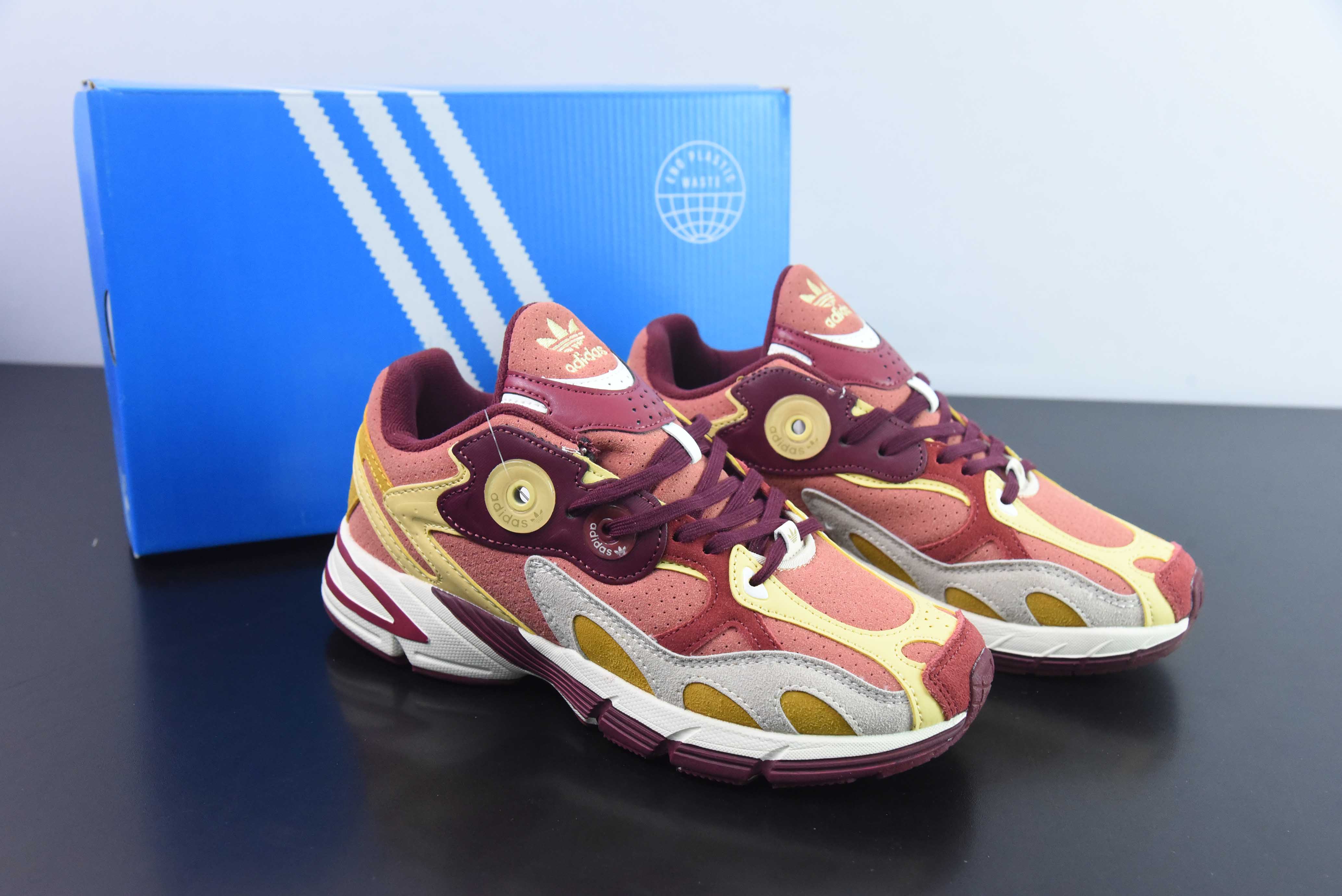 아디다스아디다스 오리지널스 아스티르 스페이스 실버 그레이 아스티르 시리즈 팝 스타일 레트로 통기성 쿠셔닝 캐주얼 스포츠 조깅화 아이템 번호: GZ4335 사이즈: 36-45