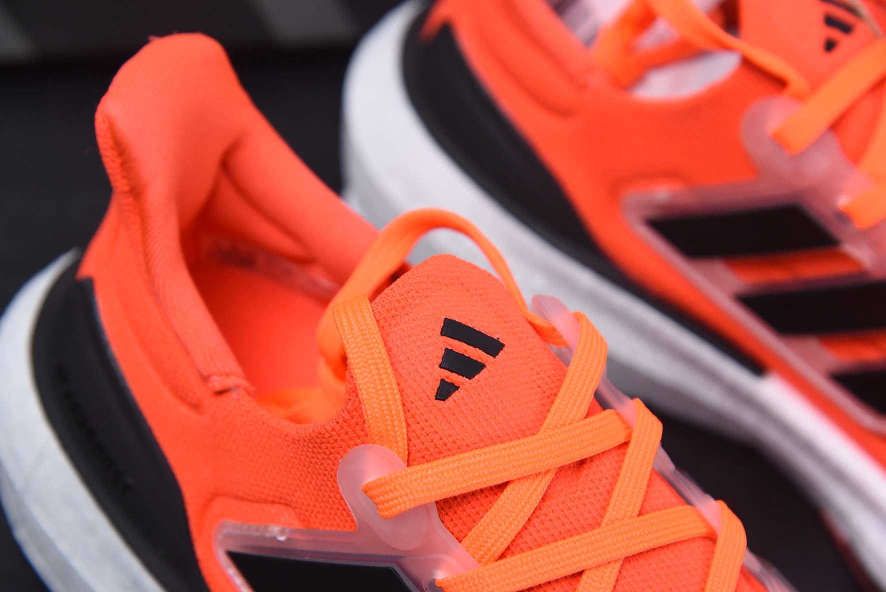 Ad 울트라 부스트 라이트 23 아디다스 새로운 UB9.0 가벼운 탄성 두꺼운 밑창 팝콘 러닝화 품목 번호: HQ6341 사이즈: 36-46