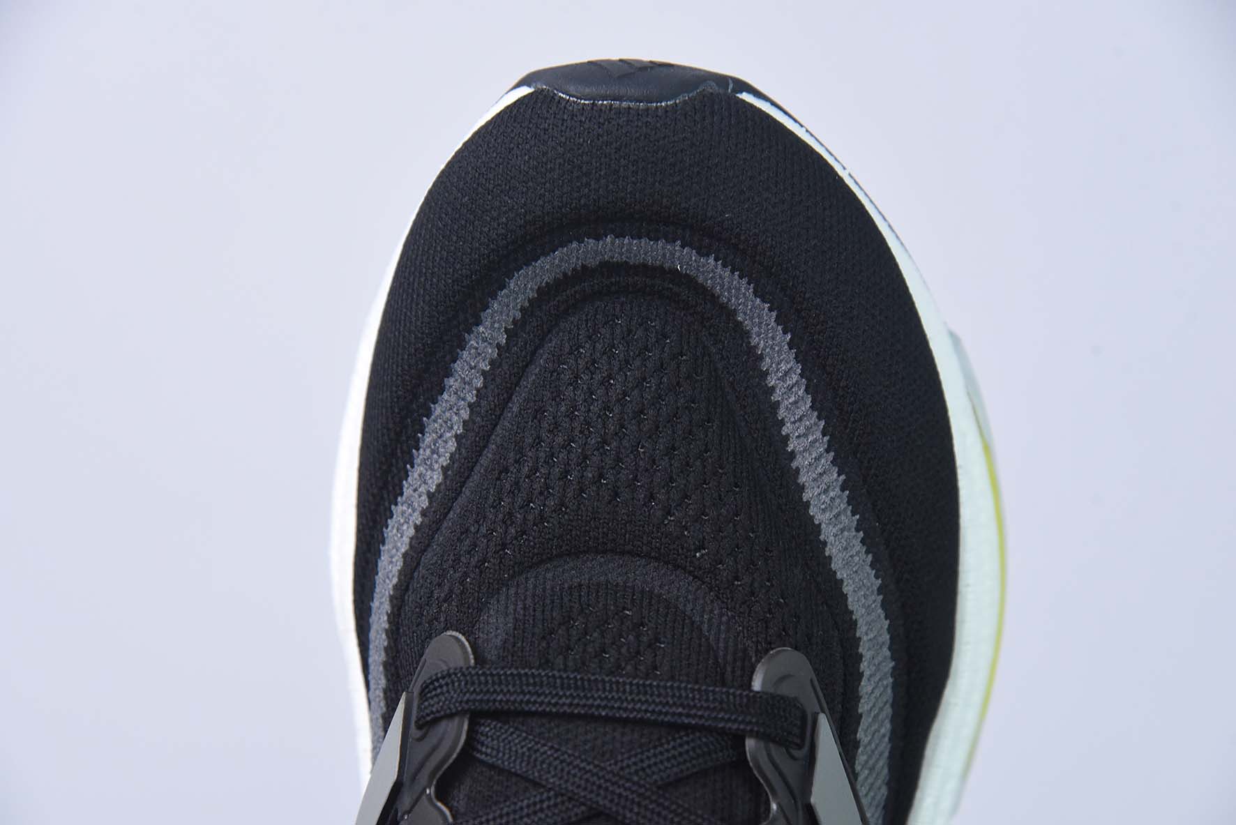 Ad 울트라 부스트 라이트 23 아디다스 뉴 UB9.0 라이트 바운스 두꺼운 솔 팝콘 러닝화 아이템 번호: H06357 사이즈: 36-46