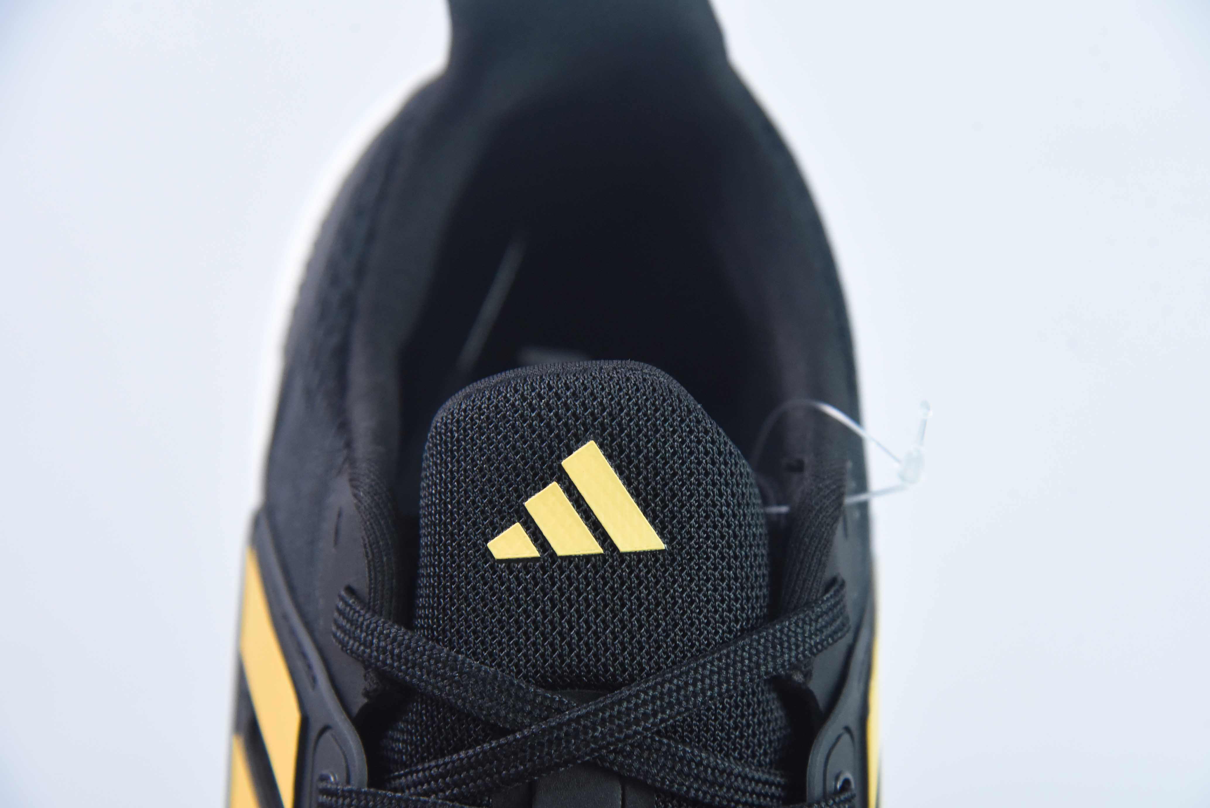 아디 퓨어부스트 22 아디 심플 경량 통기성 팝콘 캐주얼 러닝화 품목 번호: IF2391 사이즈: 39-45