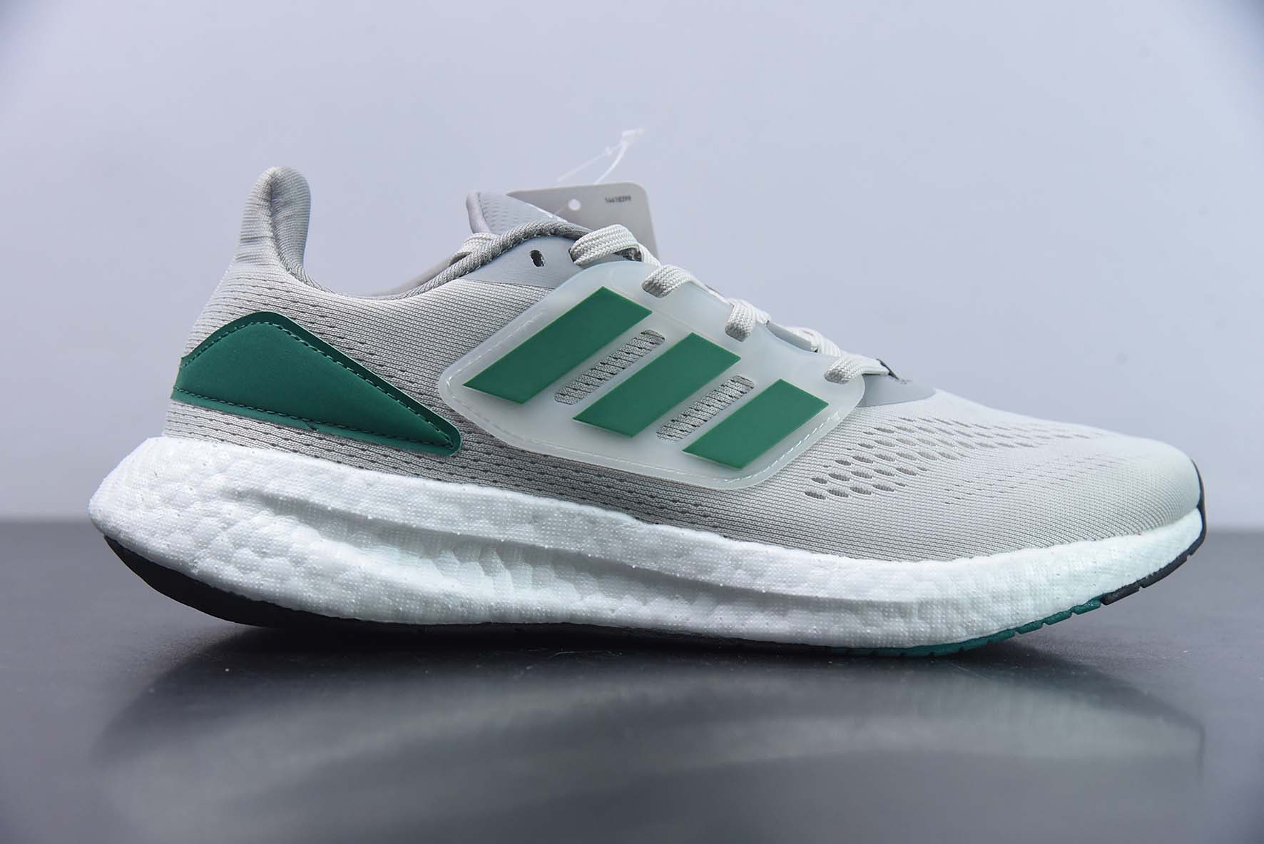 UJO23...332 Adi AD 퓨어 부스트 2022 에디션 퓨어 시리즈 로우탑 경량 통기성 캐주얼 운동 조거 라이트 그레이 그린 HQ8588 사이즈: 39-45