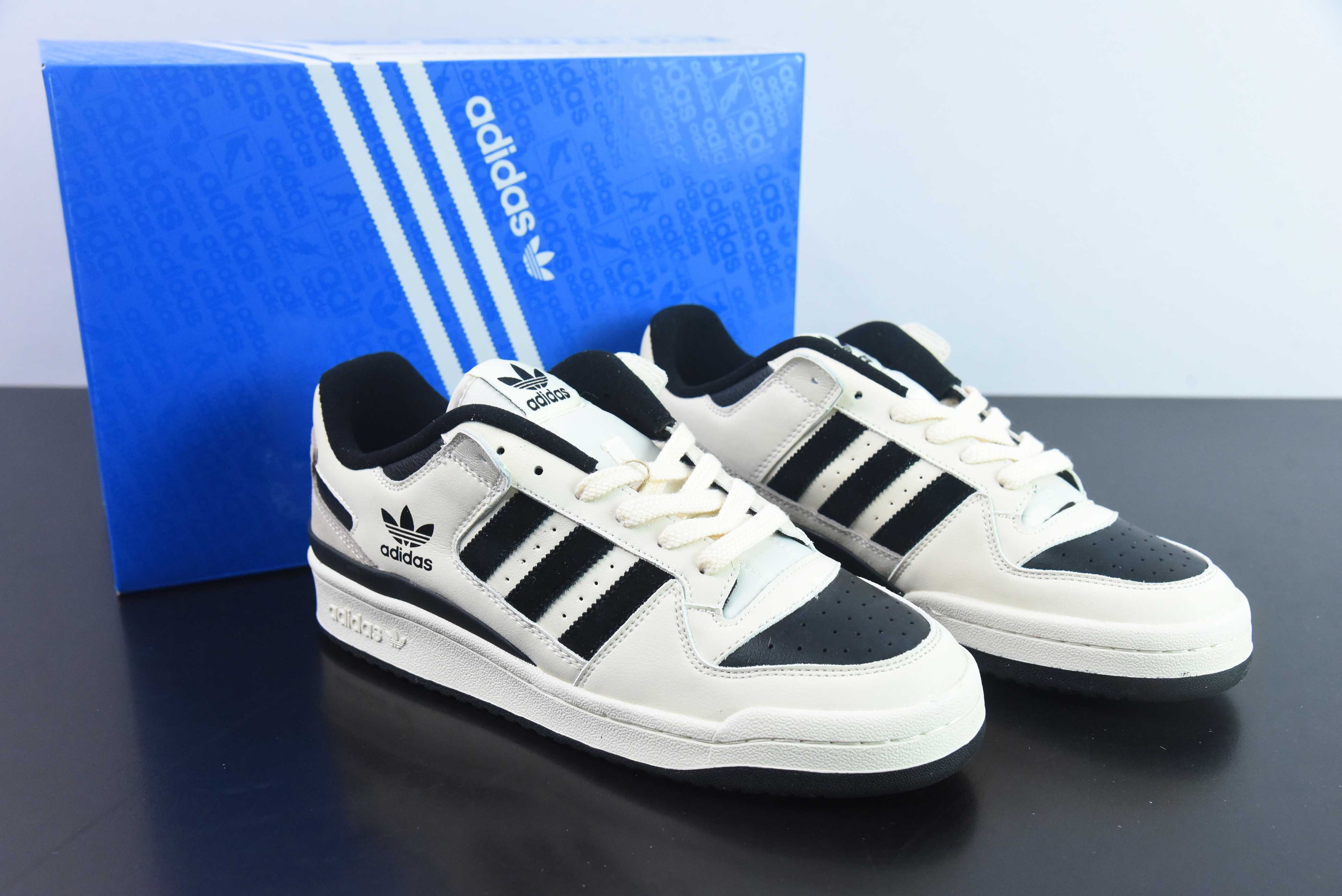 아디 아디다스 오리지널스 포럼 84 로우 로우 탑 레트로 캐주얼 스니커즈 베이지 블랙 아이템: IGgz.1 사이즈: 36-45