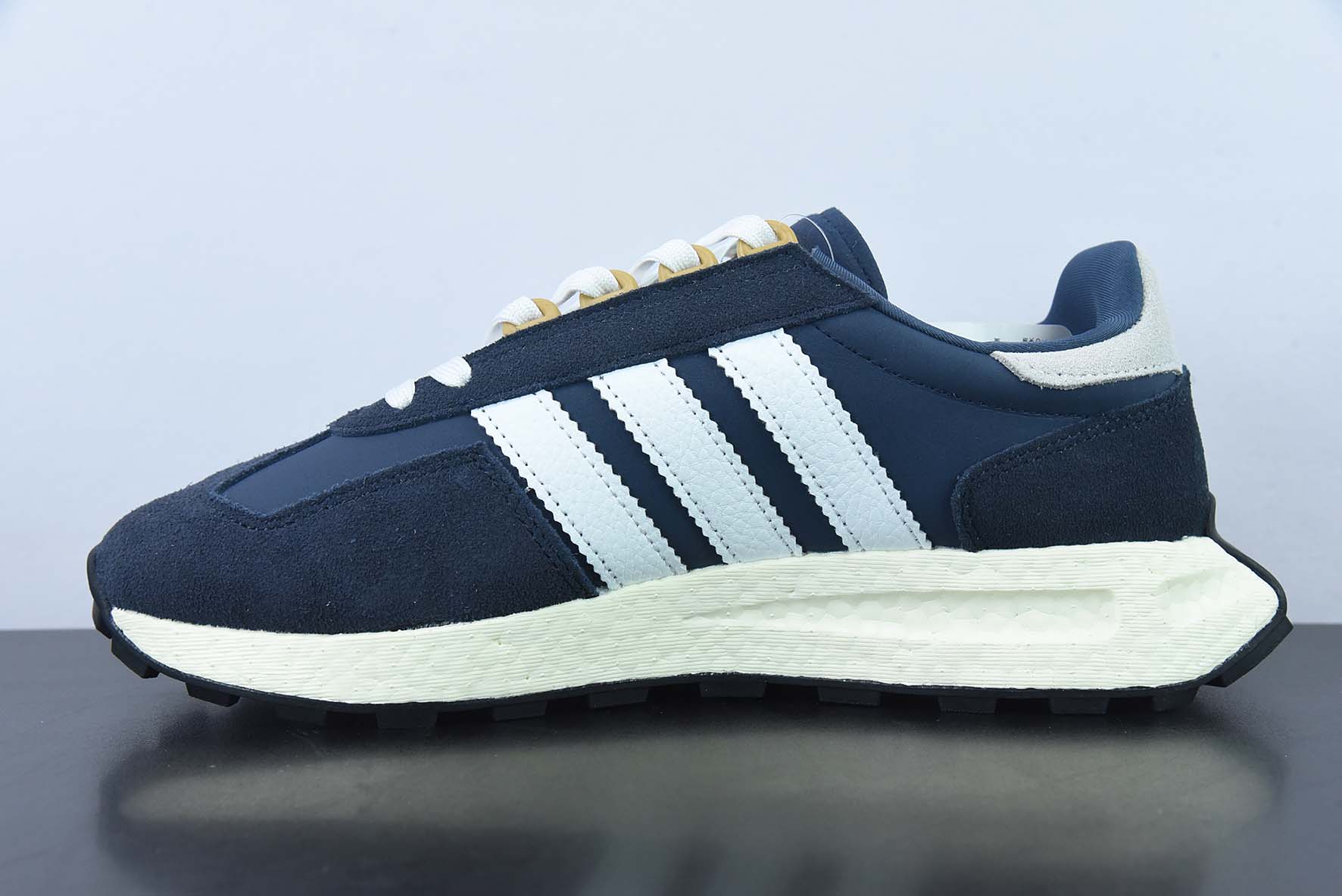 아디 E5 아디다스 레트로피 E5 아이템 번호: GY9920 그린 팝콘 미드솔 레트로 스포츠 캐주얼 러닝화 상품 사이즈: 36-45