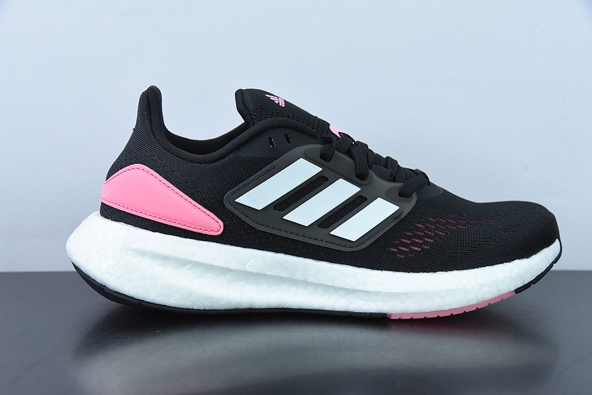 AD 퓨어부스트 HD 윈테 유 맨 새로운 컬러 UB8.0 블랙 앤 화이트 핑크 상품 번호: HQ1458 사이즈: 36-39