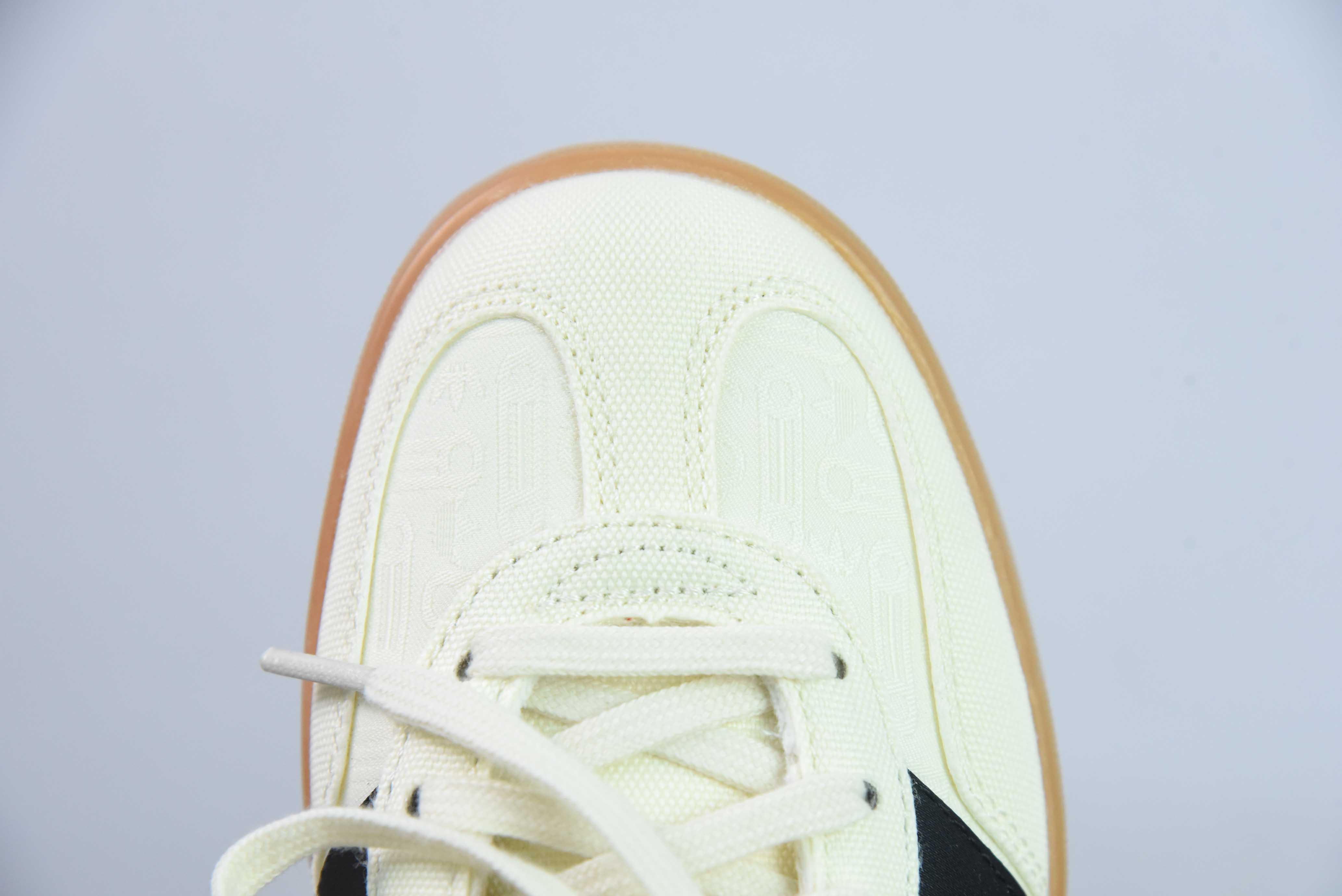 AD 오리지널 가젤 실내 트레이너 로우 탑 레트로 빈티지 다용도 캐주얼 스포츠 Wnte 보드 슈즈 상품 번호: IG3677 사이즈: 35.5-44