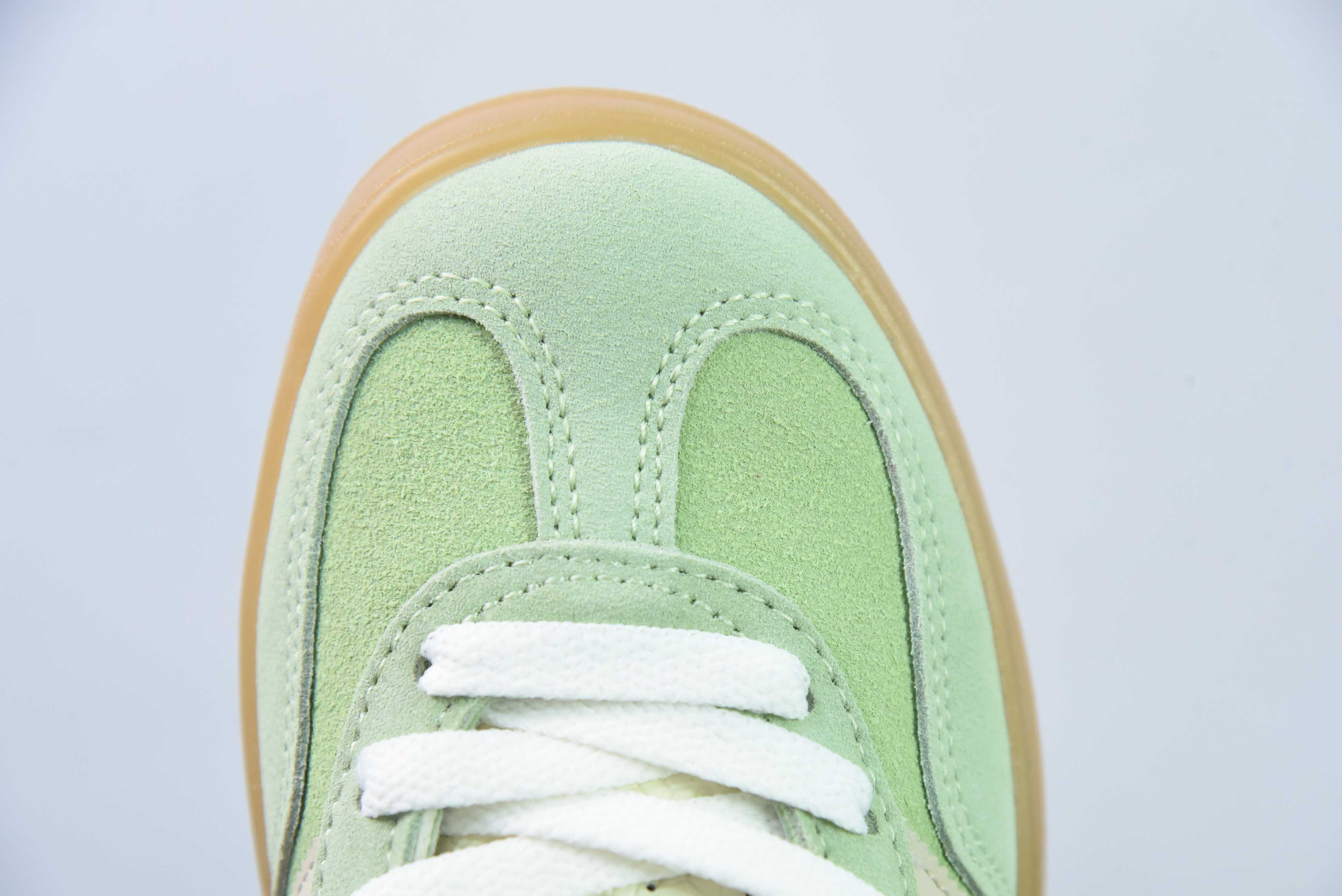 아디다스 오리지널스 가젤 인도어 샴록 캐주얼 미끄럼 방지 로우탑 보드 슈즈 아이템 번호: IE2948 사이즈: 36-40