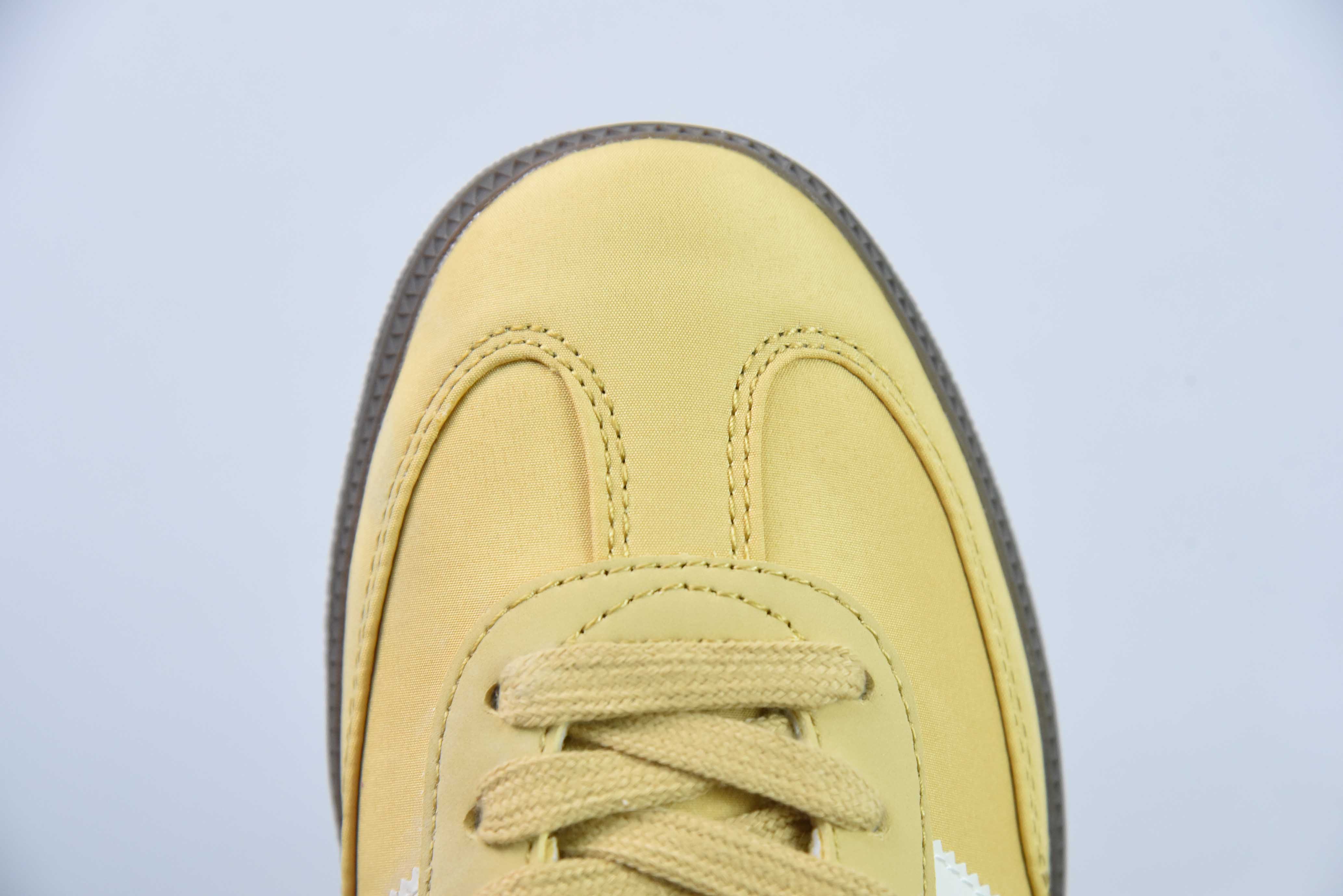 AD 오리지널스 삼바 OG 삼바 시리즈 신사 독일 훈련 축구 스타일 수백 개의 로우 탑 캐주얼 트레이너 나일론 밀크 옐로우 크림 화이트IG6170 사이즈 : 35-45