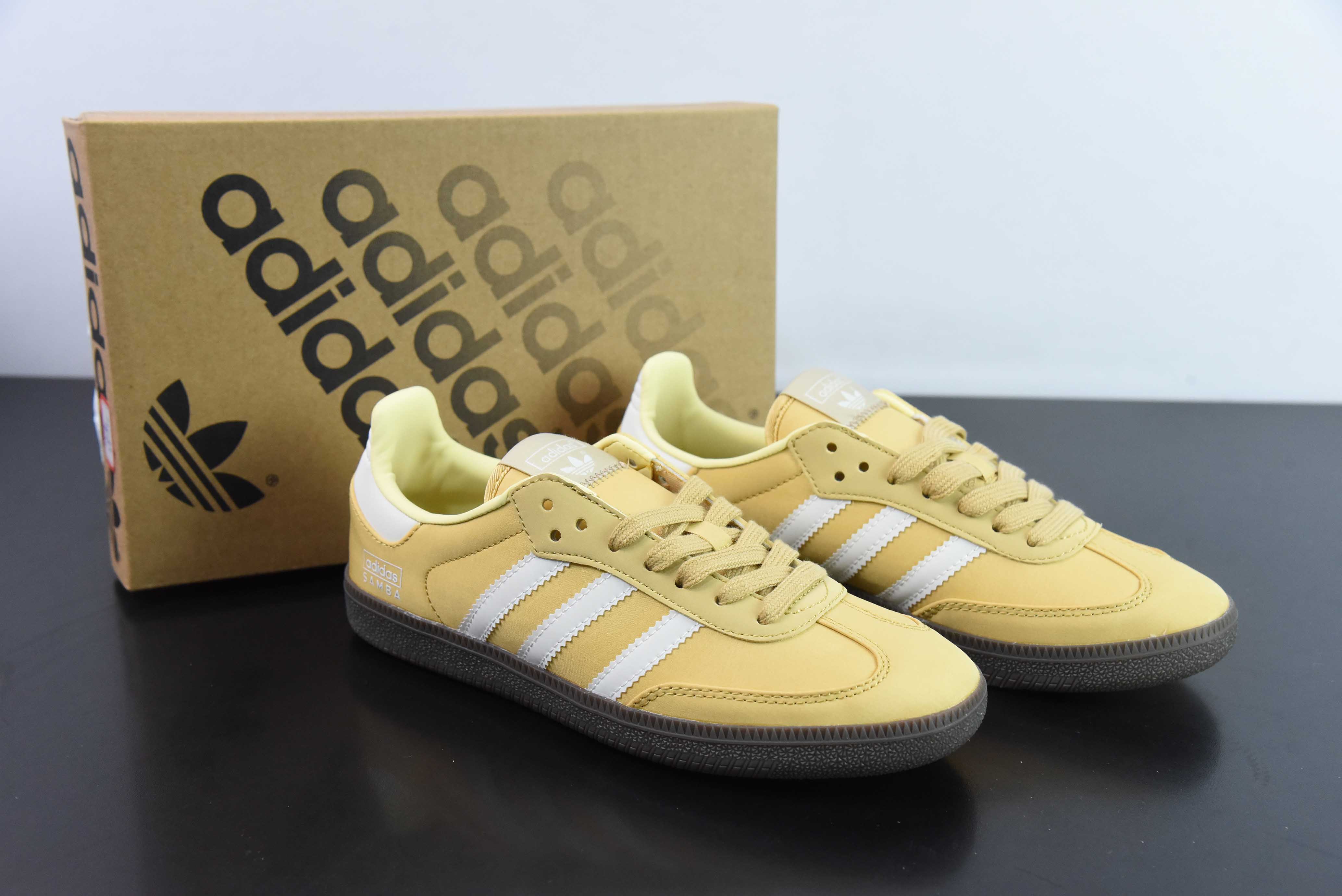 AD 오리지널스 삼바 OG 삼바 시리즈 신사 독일 훈련 축구 스타일 수백 개의 로우 탑 캐주얼 트레이너 나일론 밀크 옐로우 크림 화이트IG6170 사이즈 : 35-45