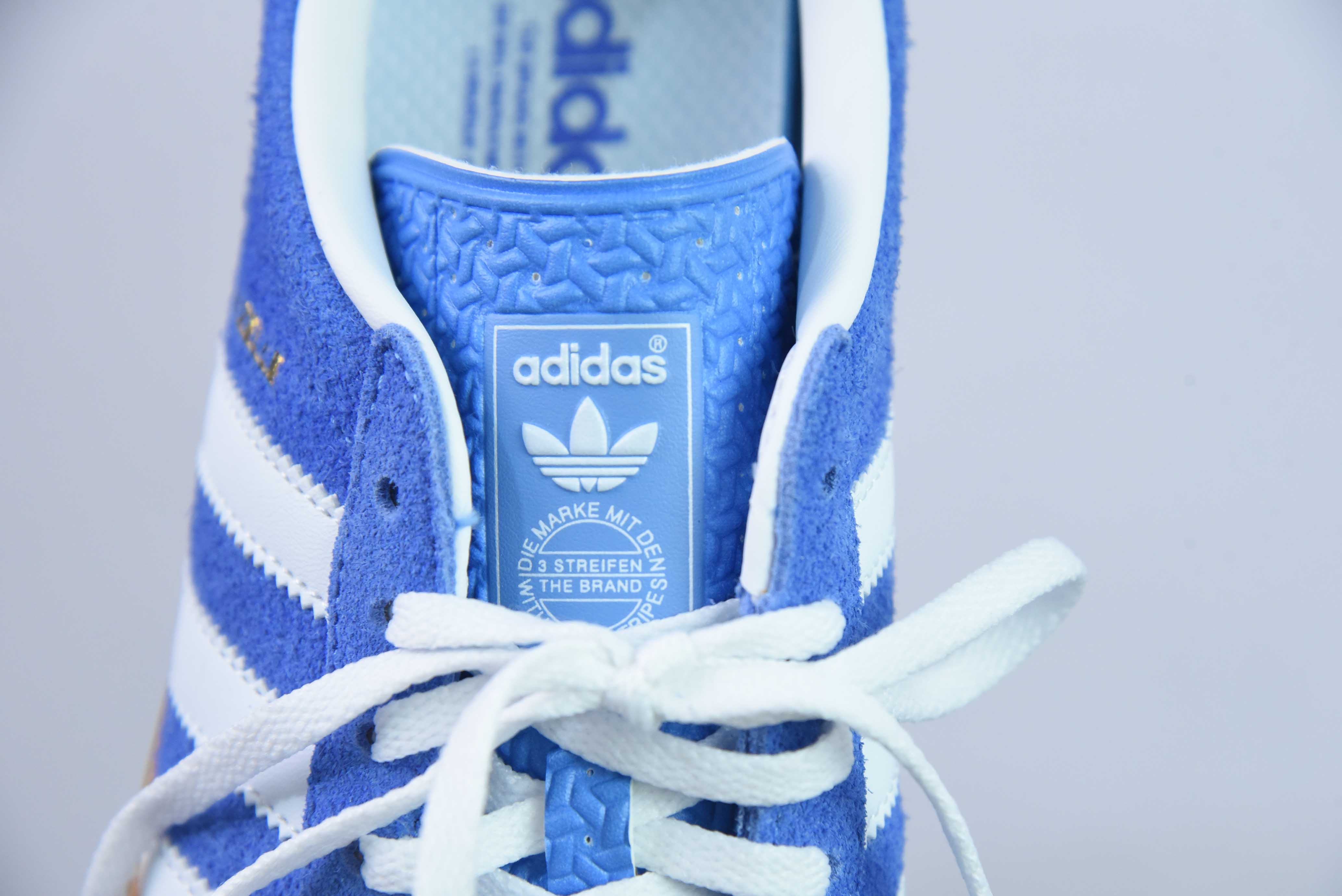 AD 오리지널 가젤 실내 트레이너 로우 탑 레트로 빈티지 헌드레드 캐주얼 운동 독일 트레이닝 스타일 보드 슈즈 아이템 번호: HQ8717 사이즈: 35.5-44