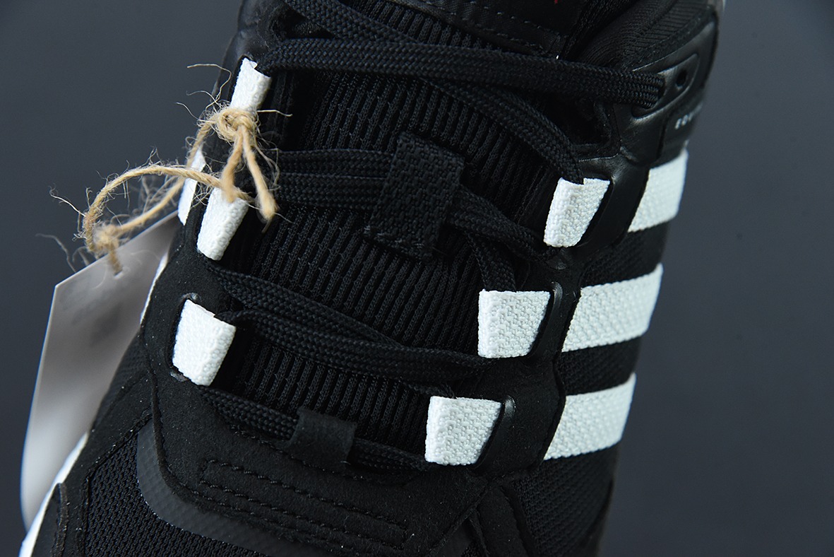 AD 장비+ 편안한 착용감 러닝화 화이트 블랙 레드 카운터 동기식 선반 첫 번째 실제 사진 품목 번호: GX6630 사이즈: 36-45