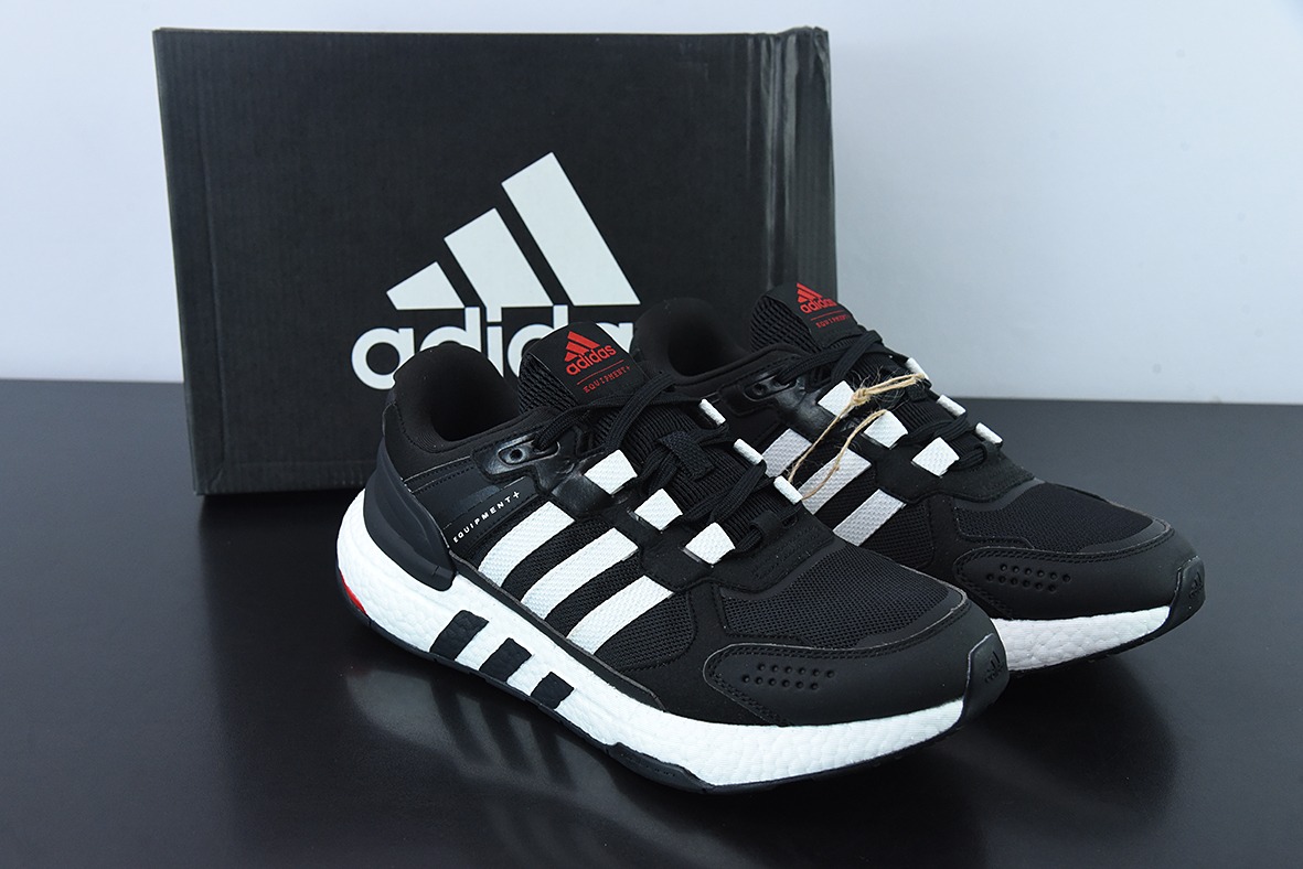 AD 장비+ 편안한 착용감 러닝화 화이트 블랙 레드 카운터 동기식 선반 첫 번째 실제 사진 품목 번호: GX6630 사이즈: 36-45