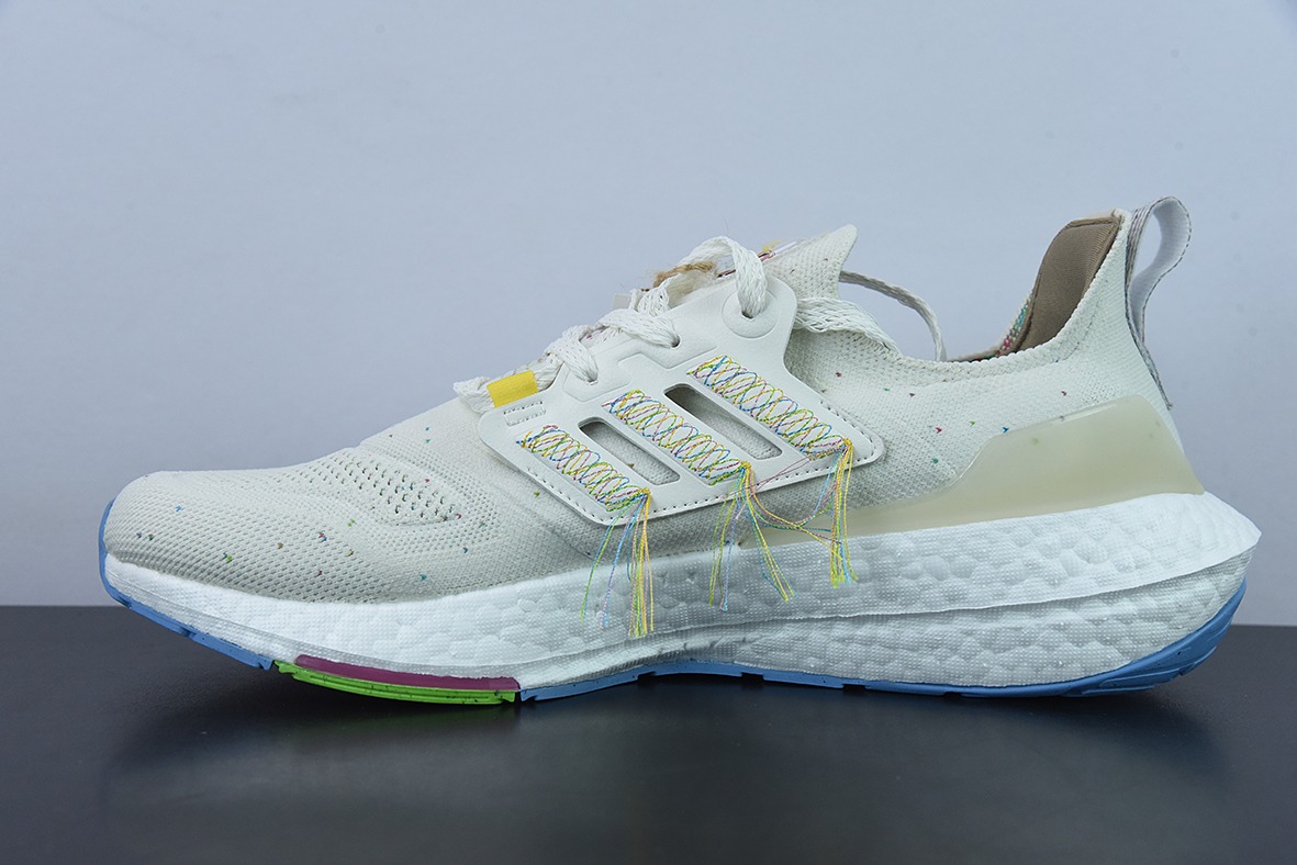 AD Adi 울트라 부스트 UB22 울트라 스트레치 팝콘 미드솔 캐주얼 러닝화 아이템 번호: HQ3731 사이즈: 39-48