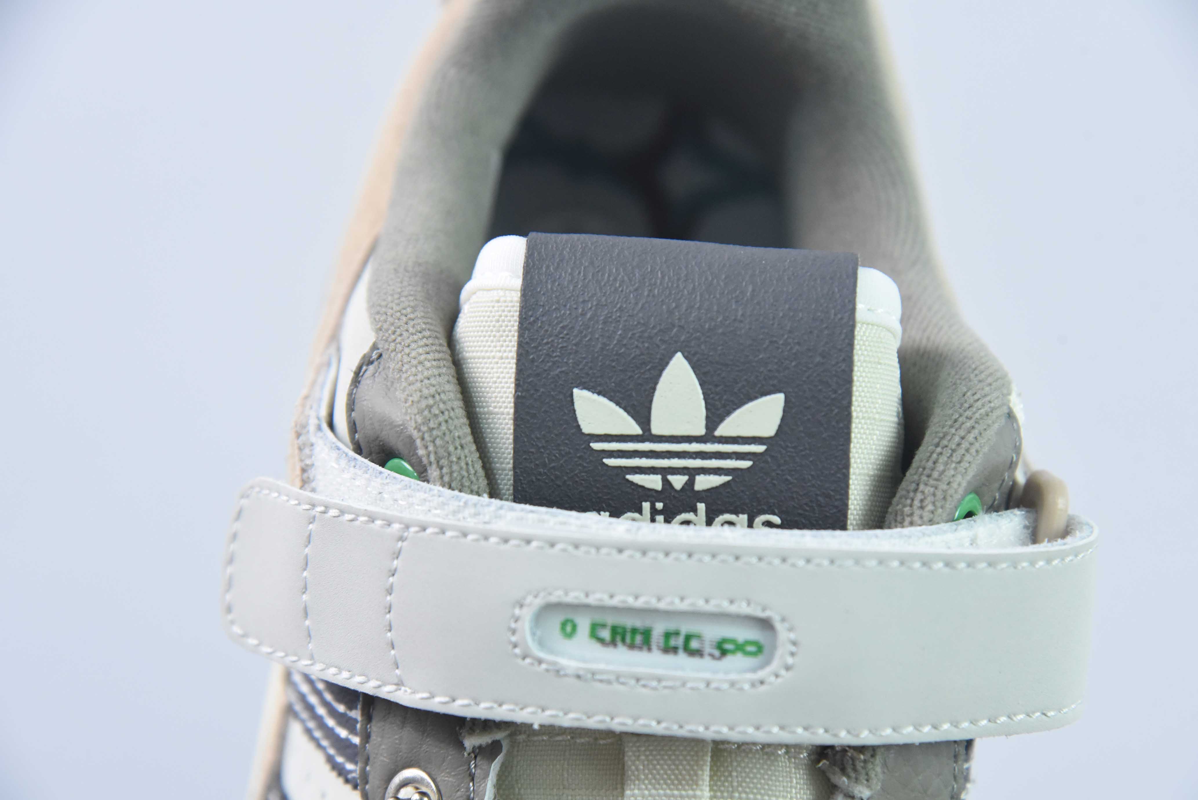 포스 x 아디다스 오리지널스 포럼 84 로우 0은 ∞가 될 수 있다 로마 벨크로 로우탑 텀블 베이지 브라운 자수 좌표 IE0026 사이즈: 36-45