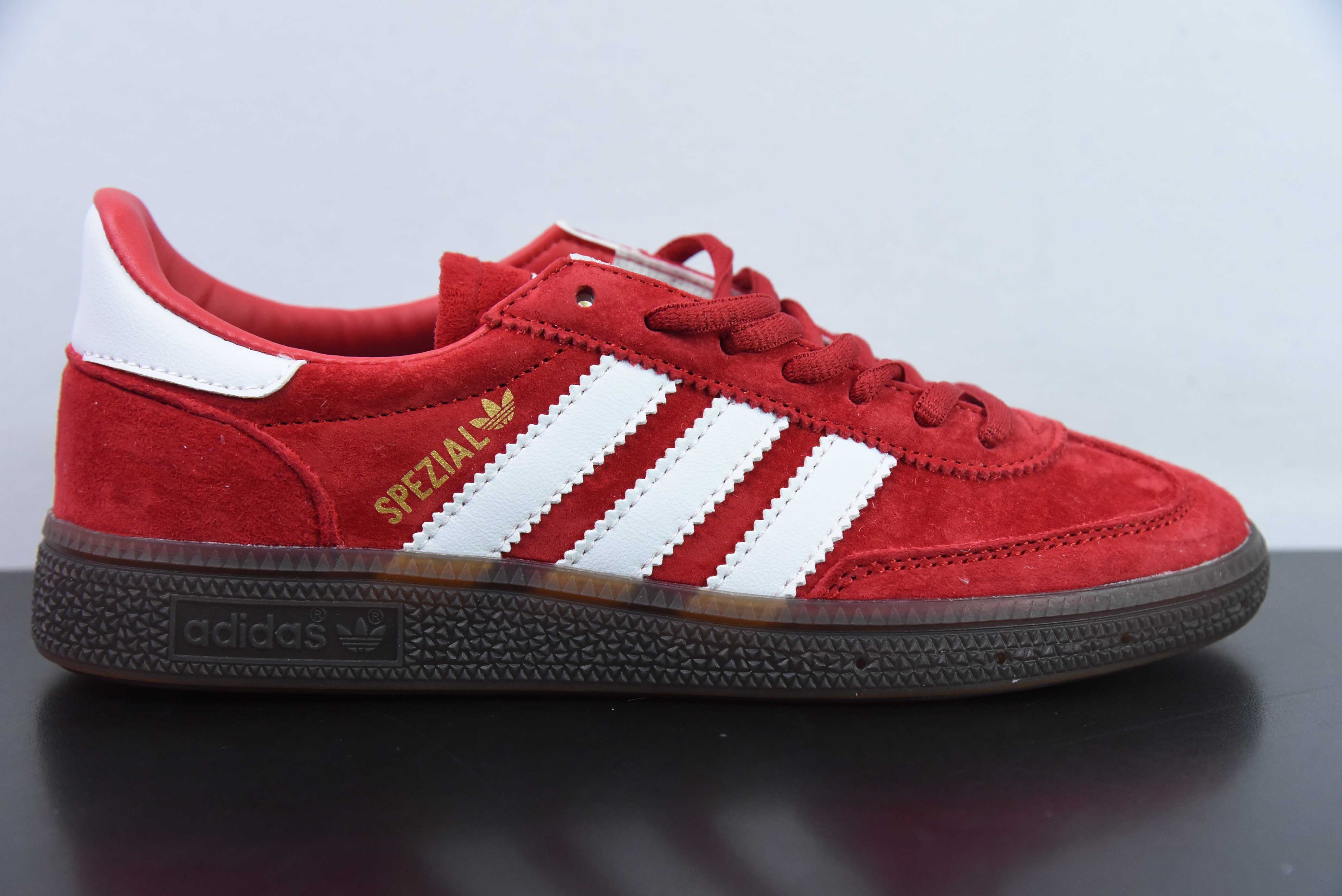 아디다스 핸드볼 스페시알 아디다스 클래식 빈티지 캐주얼 슈즈 아이템 번호: FV1227 사이즈: 36-45