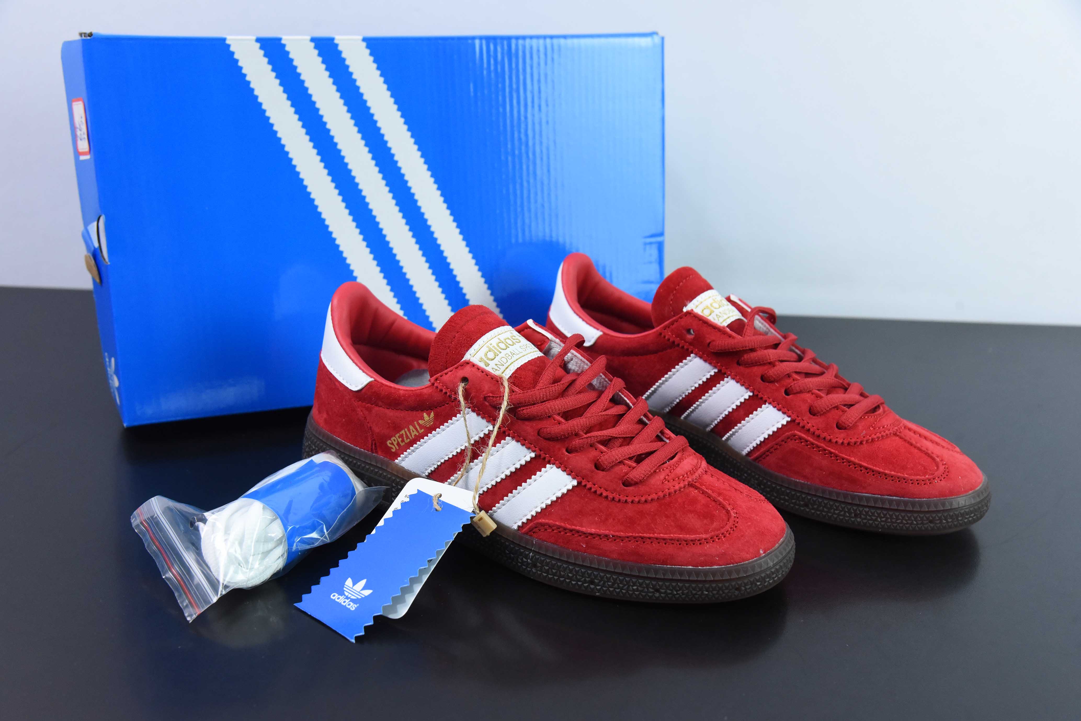아디다스 핸드볼 스페시알 아디다스 클래식 빈티지 캐주얼 슈즈 아이템 번호: FV1227 사이즈: 36-45