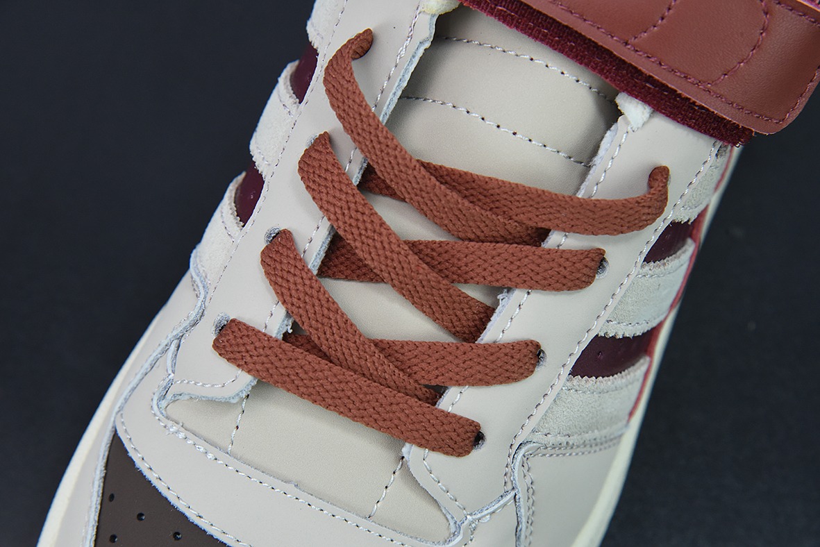 포럼 84 로우 OG 로우탑 화이트 브라운 레드 품목 번호: GX4539 사이즈: 36 36.5 37 38 39 40 40.5 41 42 42.5 43 44 44.5 45