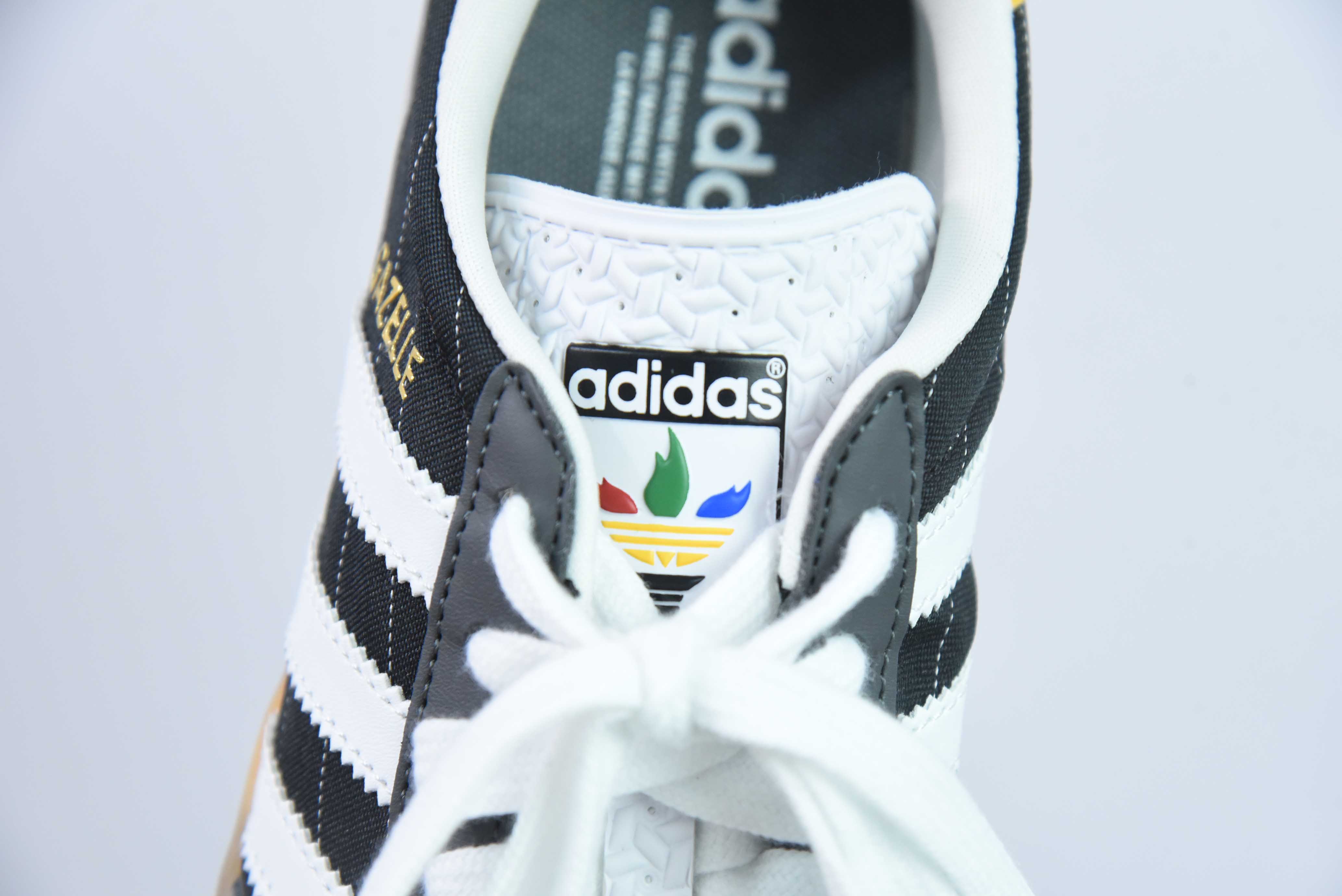 AD 오리지널 가젤 실내 트레이너 로우탑 레트로 빈티지 캐주얼 스포츠 독일 트레이닝 스타일 보드 슈즈 아이템 번호: IF9642 사이즈: 35.5-44