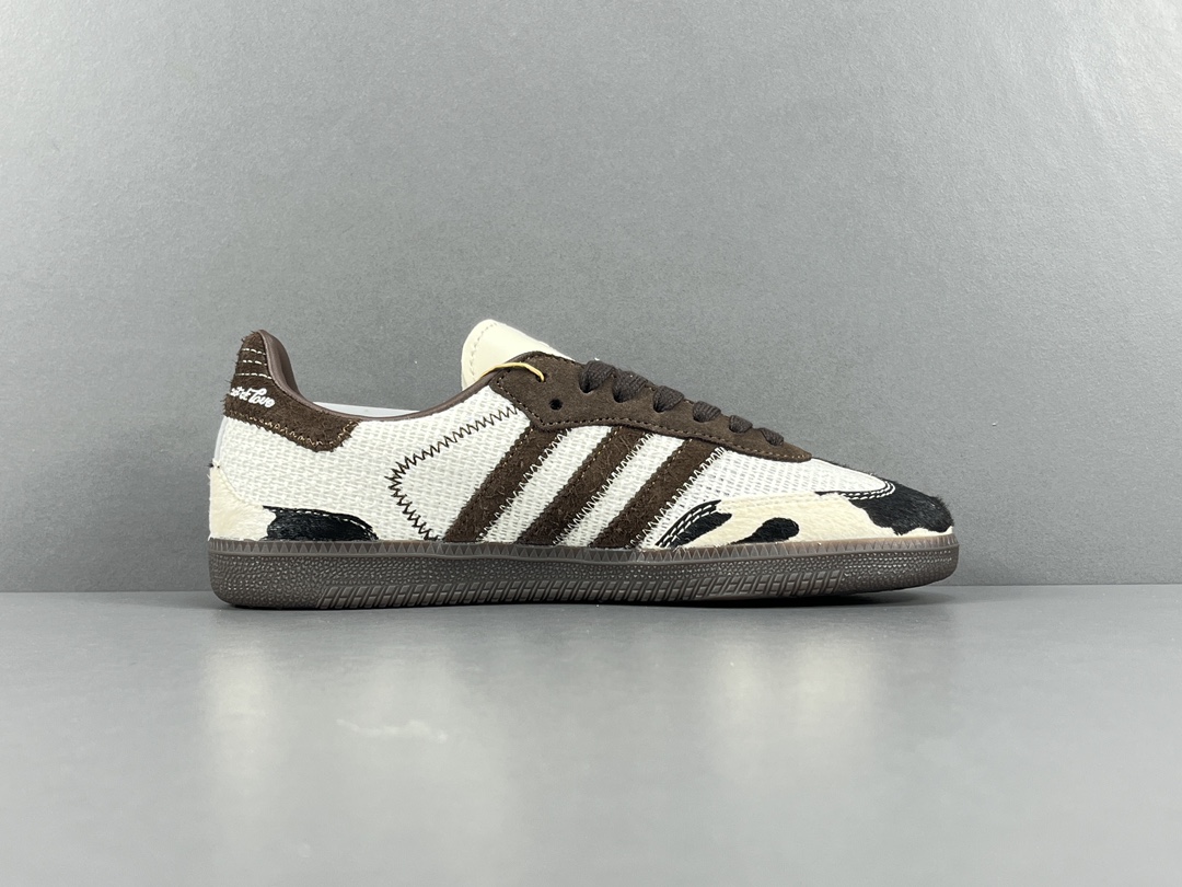 [아디] 베이지 브라운 블랙 카우 니트릴 X 아디다스 오리지널스 삼바 논슬립웨어 로우탑 보드쇼츠 남성용 및 여성용 모델 품목 번호: lD6024 사이즈: 36-45