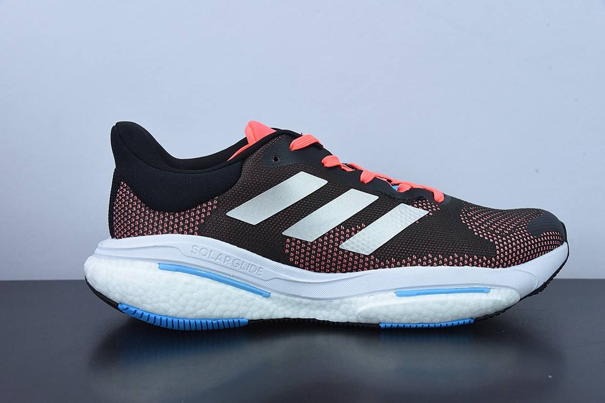 아디다스 솔라 글라이드 5 울트라 스트레치 팝콘 미드솔 캐주얼 러닝화 쿠셔닝 부스트 미드솔 특별한 발감을 선사합니다 제품 번호: H01162Q 사이즈: 36-45