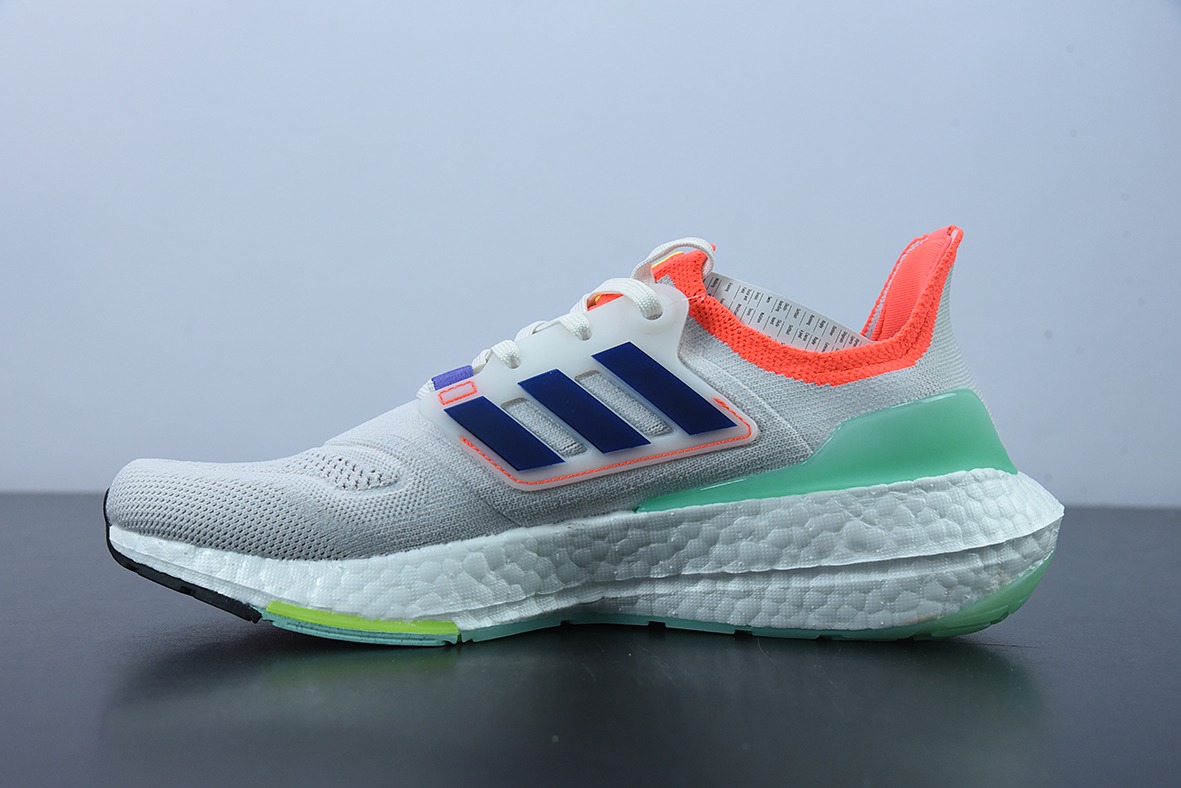 울트라 부스트 22 컨소시엄 LR 아디다스 뉴 8.0 두꺼운 솔 팝콘 러닝화 제품 번호: GY8688 사이즈: 39-48