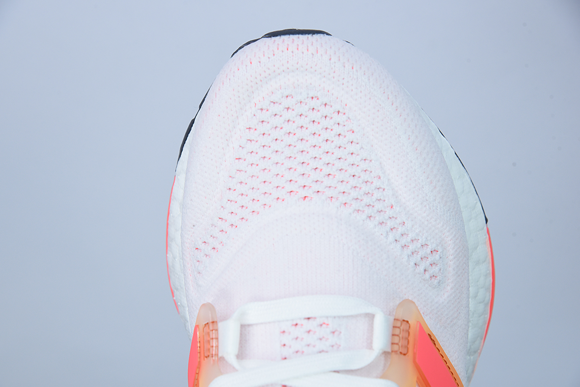 아디다스 화이트 핑크 오렌지 아디다스 공식 웹사이트 울트라부스트 22 W 여성용 마음껏 달리는 편안한 러닝화 아이템 번호: GX5595사이즈: 36-39 (하프 사이즈 포함)