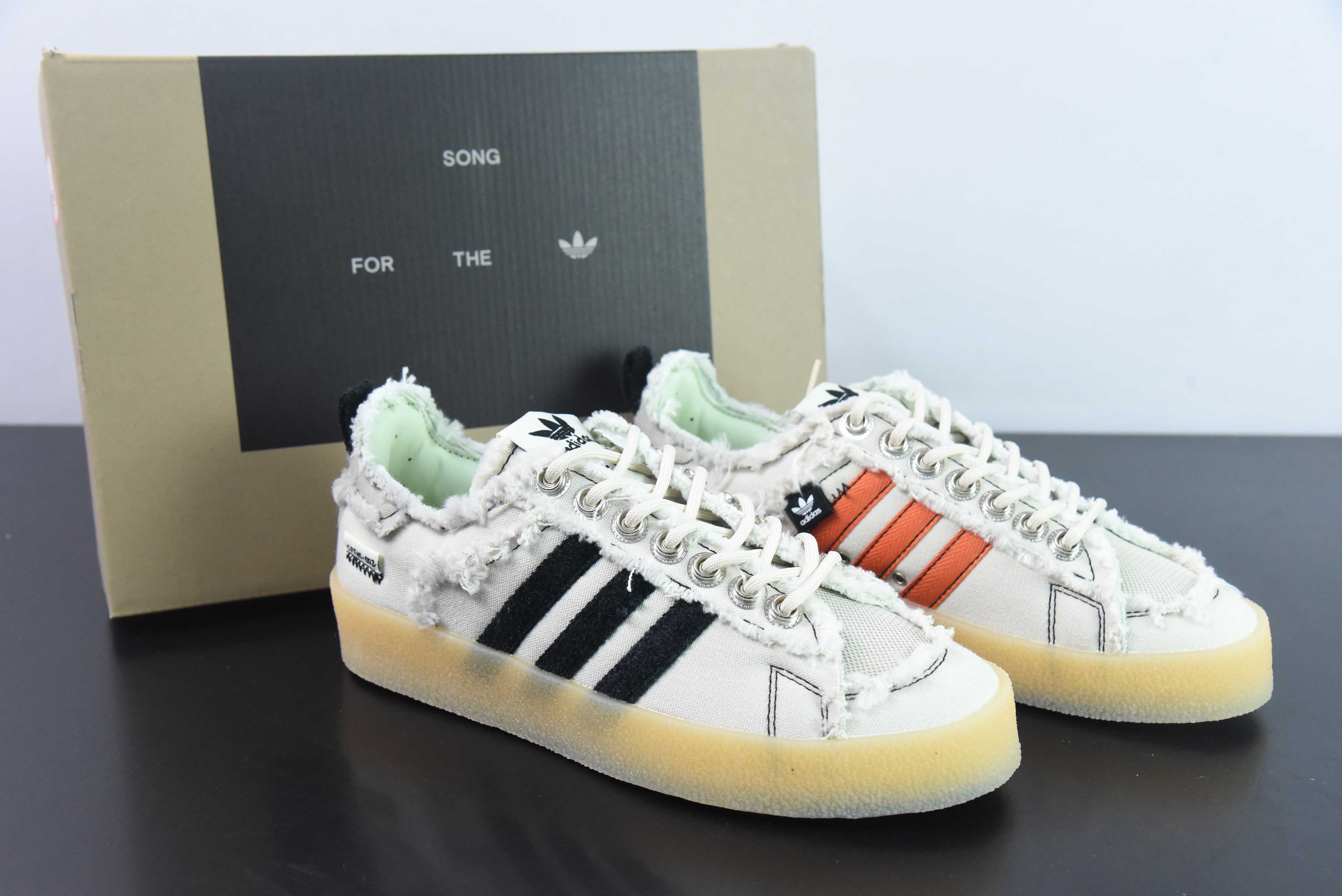 송 포 더 뮤트 x 애드 오리지널스 캠퍼스 80년대 공동 브랜드 아디 샴록 로우탑 캐주얼 슈즈 아이템: ID4818 사이즈: 36-45