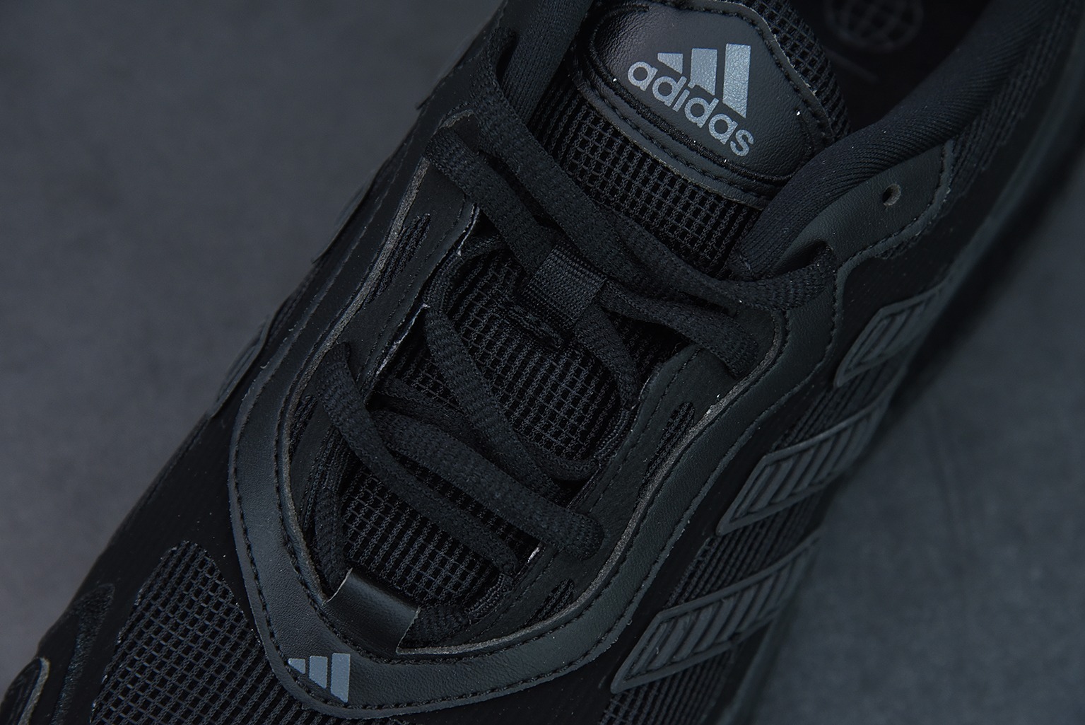 AD 슈퍼노바 M 메쉬 통기성 팝콘 쿠셔닝 러닝화 울트라 부스트 아이템 번호: GY0411 사이즈: 39-45