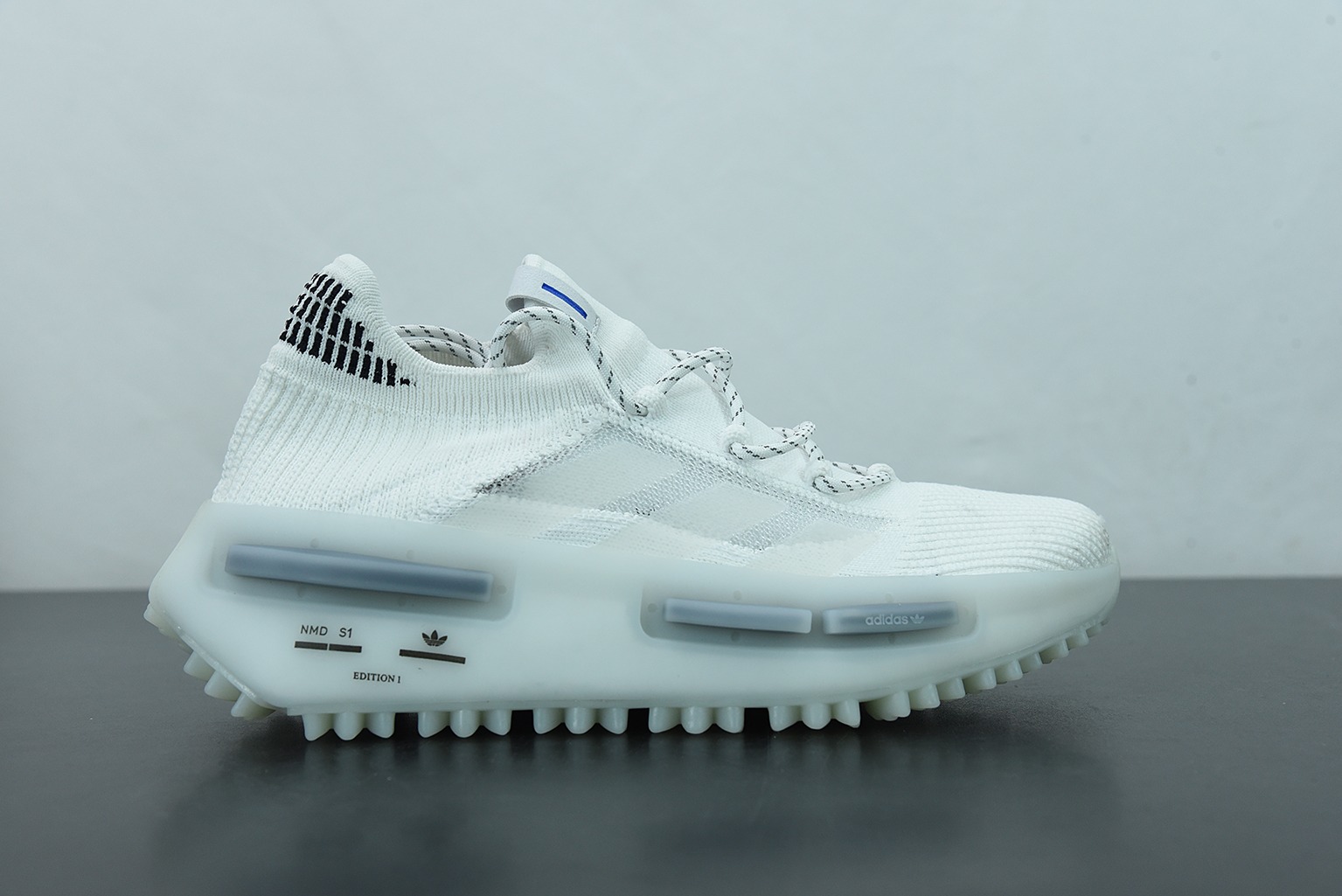 AD Adi NMD S_1 에디션 ‘’클라우드 화이트 S_1 시리즈 삭 라이너 애슬레틱 캐주얼 러닝화 아이템 번호: GZ7900 사이즈: 36-45