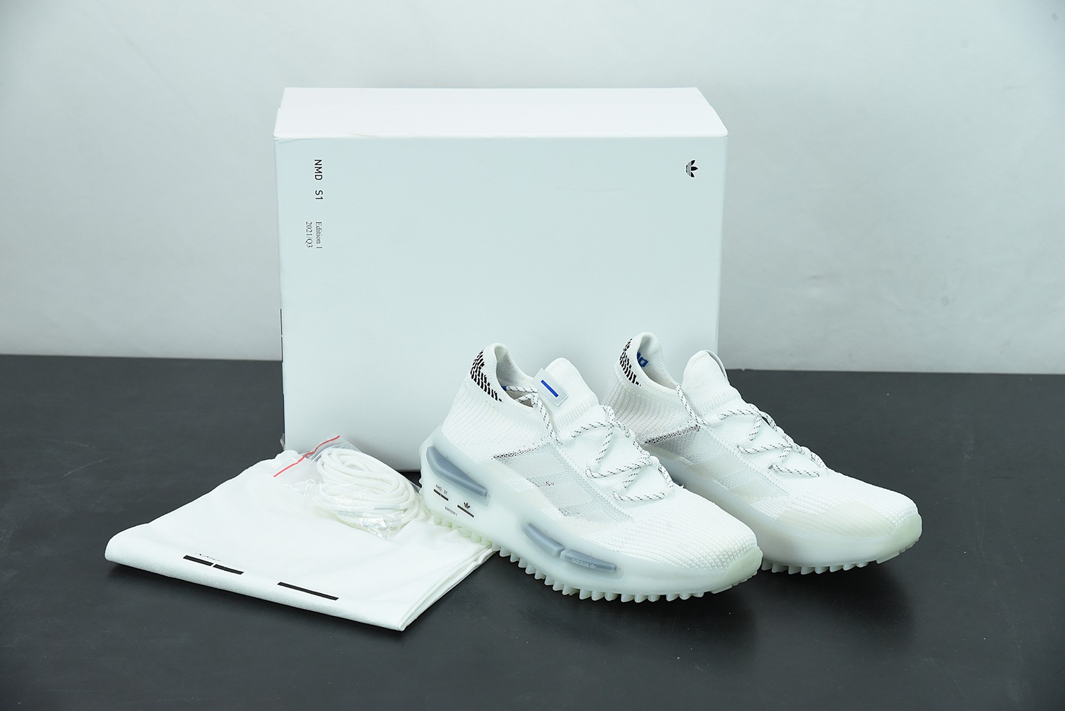 AD Adi NMD S_1 에디션 ‘’클라우드 화이트 S_1 시리즈 삭 라이너 애슬레틱 캐주얼 러닝화 아이템 번호: GZ7900 사이즈: 36-45