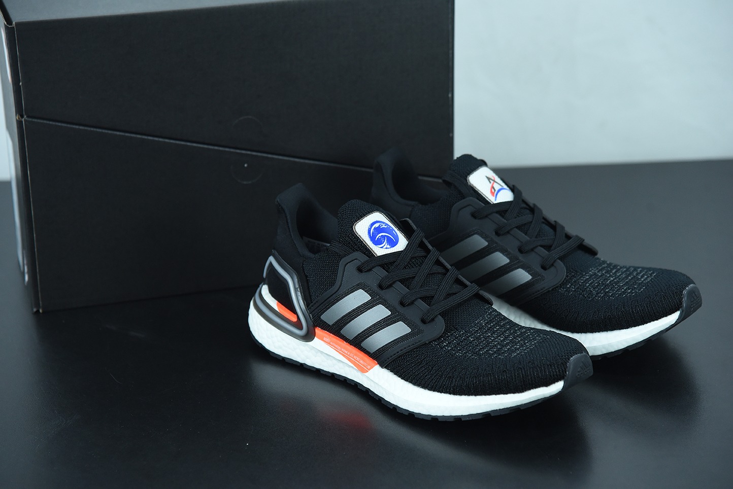 아디다스 울트라부스트 S.RDY UB20 스페셜 에디션 블랙 오렌지 아이템 번호: FX7979 사이즈: 39-45
