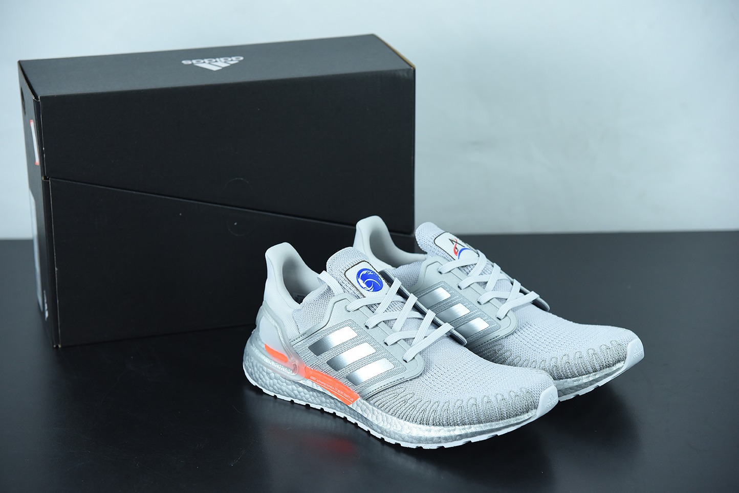 아디다스 울트라부스트 S.RDY UB20 스페셜 에디션 실버 오렌지 아이템 번호: FX7957 사이즈: 39-45