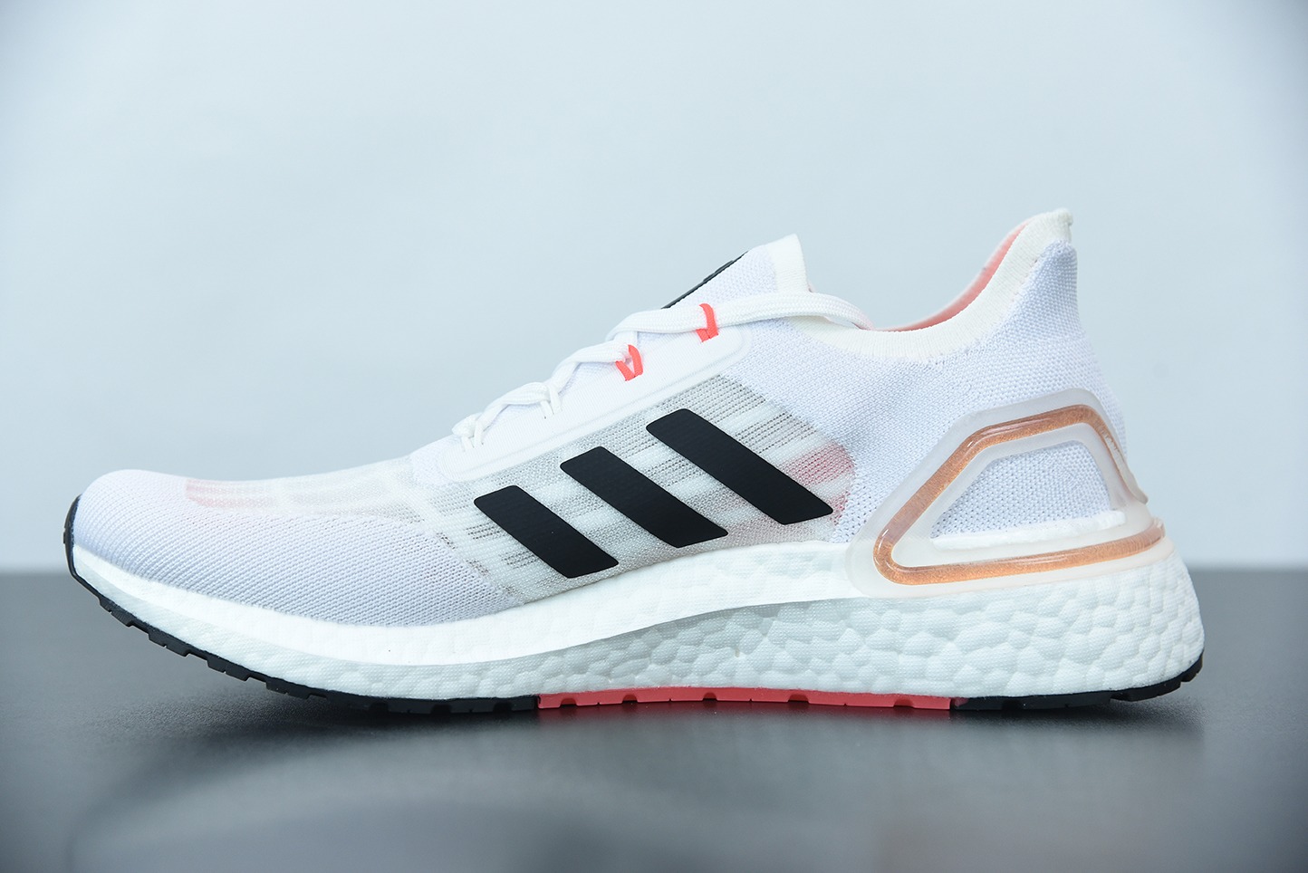 아디 울트라부스트 S.RDY 화이트 메쉬 아이템 번호: FW9771 사이즈: 39-45