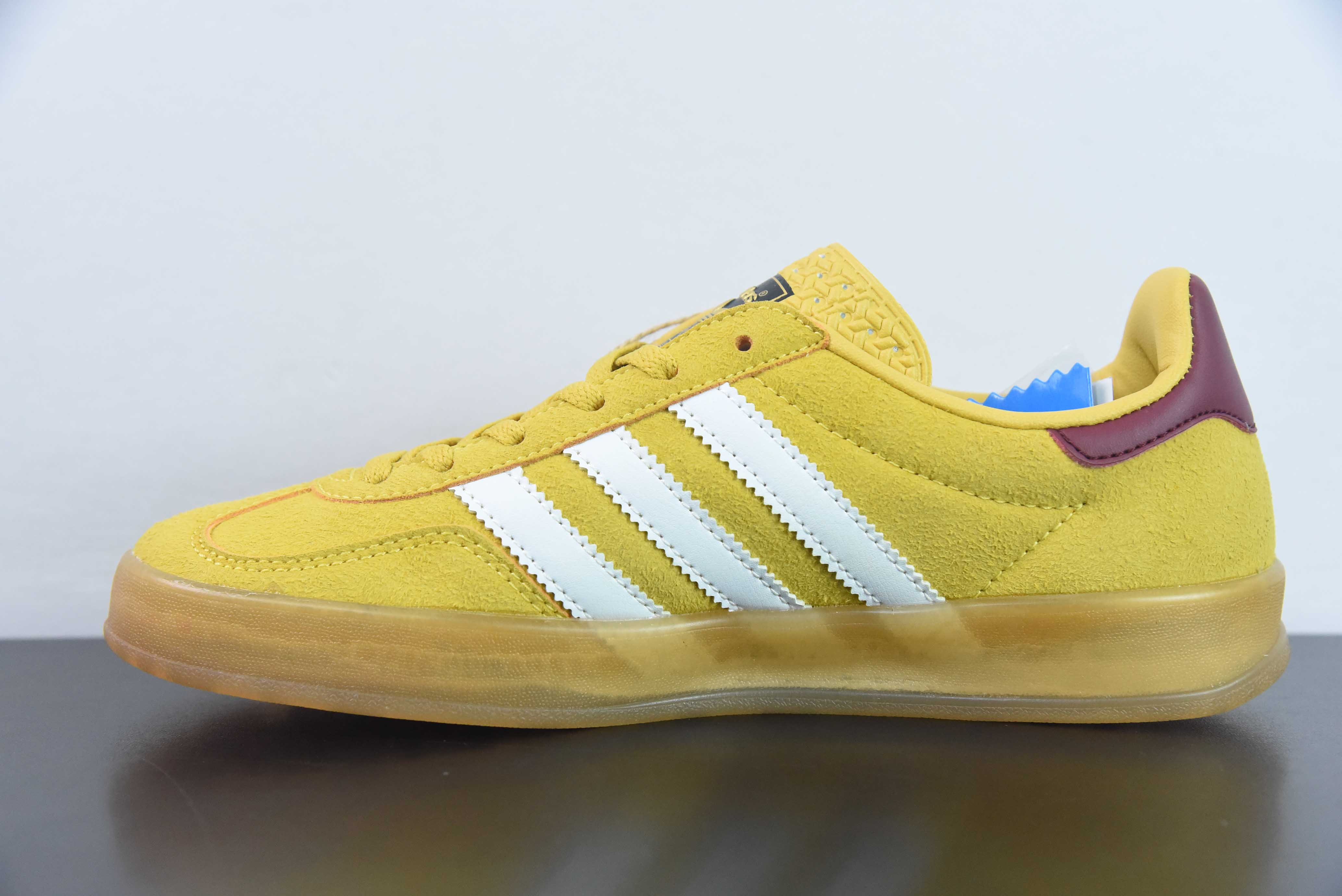 아디다스 오리지널스 가젤 실내용 플립플랍 내마모성 경량 캐주얼 보드숏 아이템 번호: IE7003 사이즈: 36-45