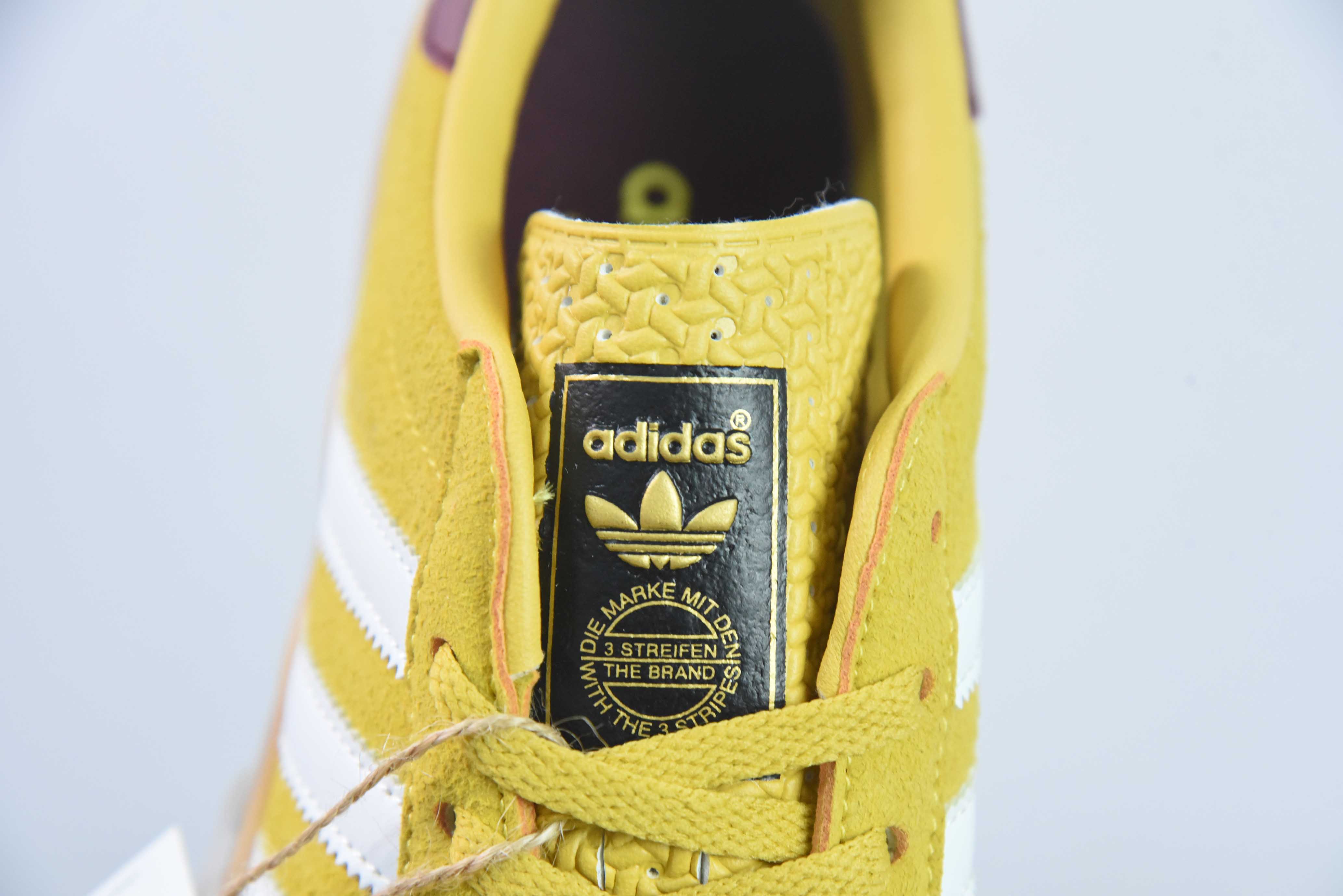 아디다스 오리지널스 가젤 실내용 플립플랍 내마모성 경량 캐주얼 보드숏 아이템 번호: IE7003 사이즈: 36-45