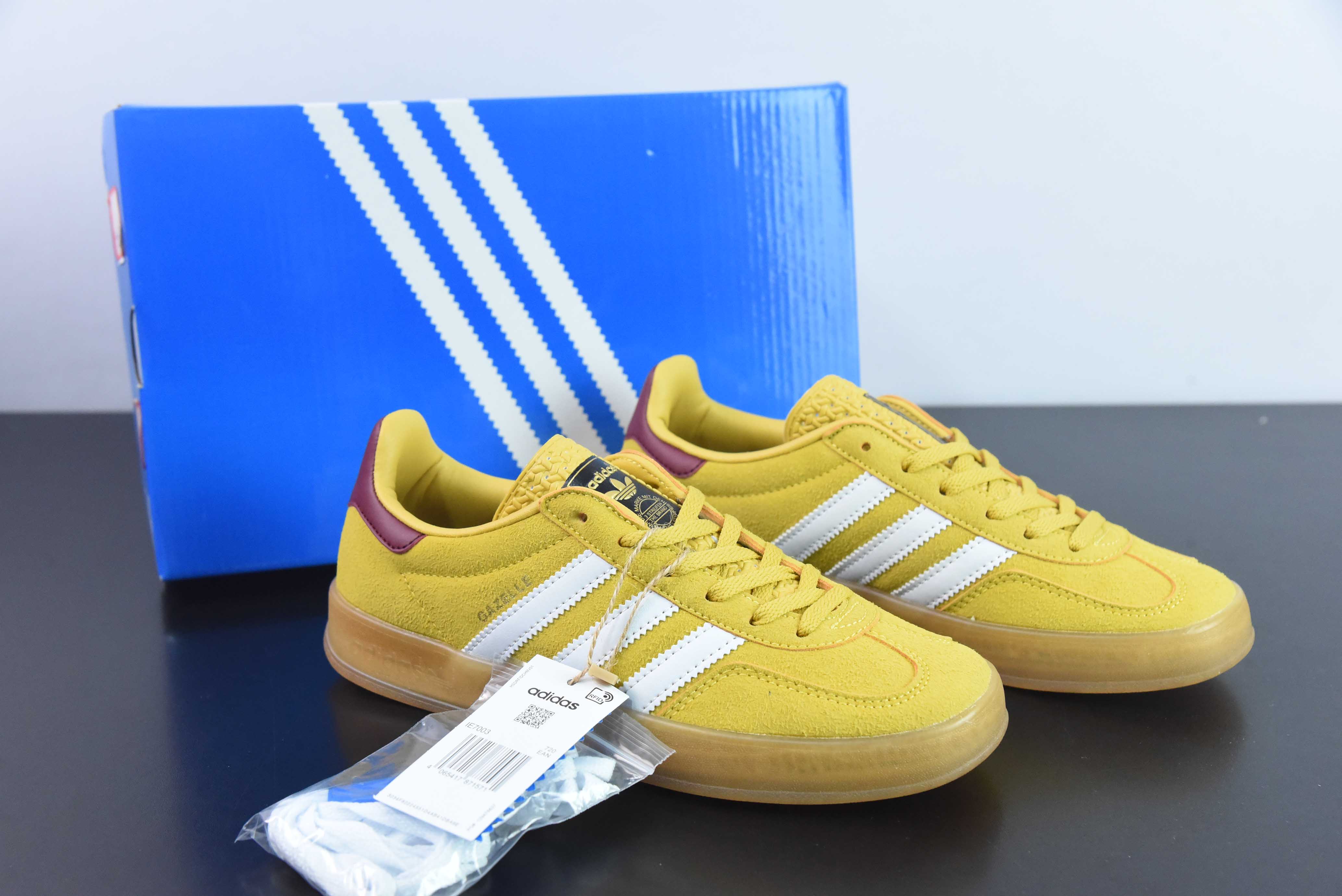 아디다스 오리지널스 가젤 실내용 플립플랍 내마모성 경량 캐주얼 보드숏 아이템 번호: IE7003 사이즈: 36-45