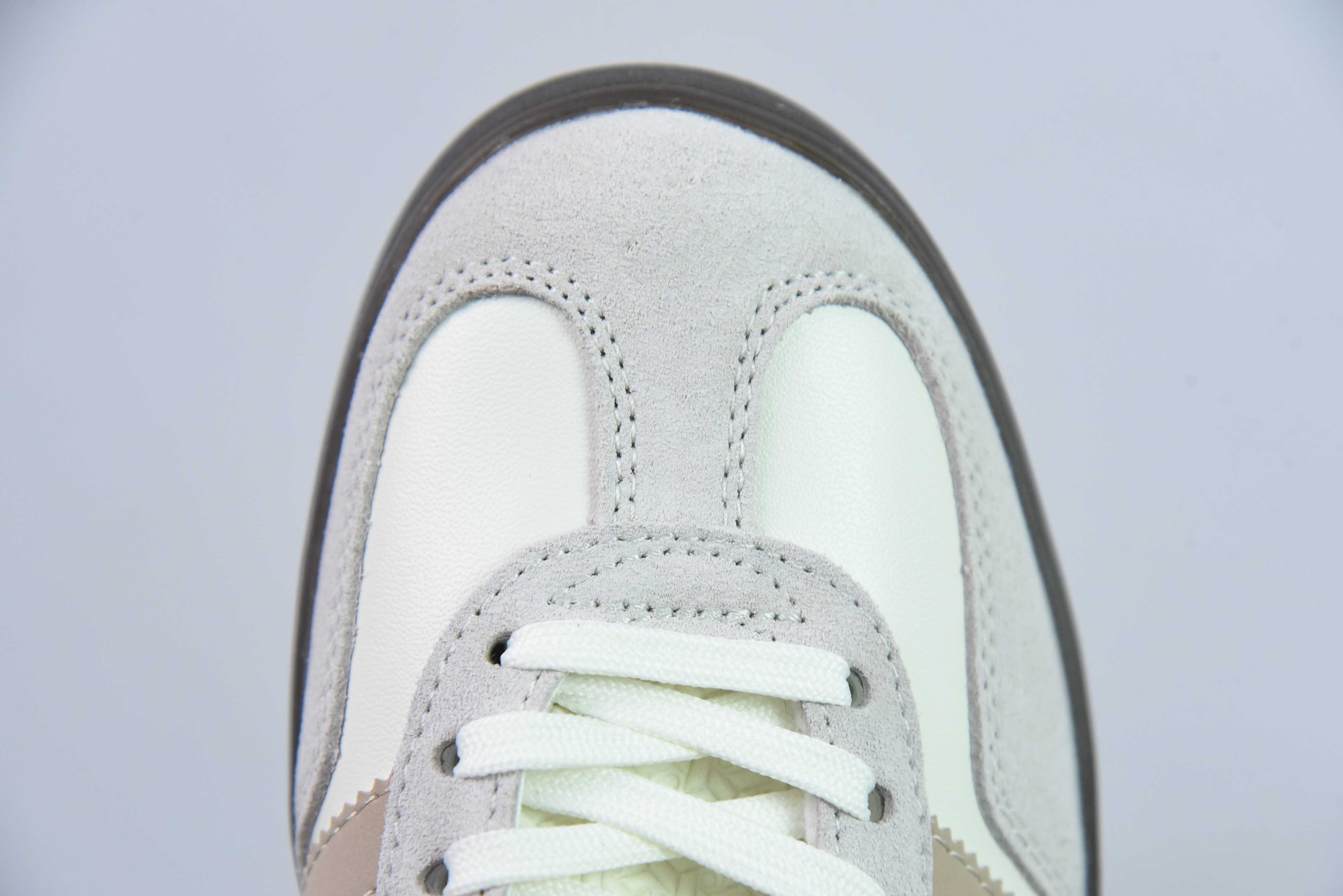 아디다스 오리지널스 가젤 인도어 클로버 캐주얼 미끄럼 방지 내마모성 로우탑 보드숏 밀크티 화이트 카키 와인 레드 생고무 솔 IH0376 사이즈: 35-45