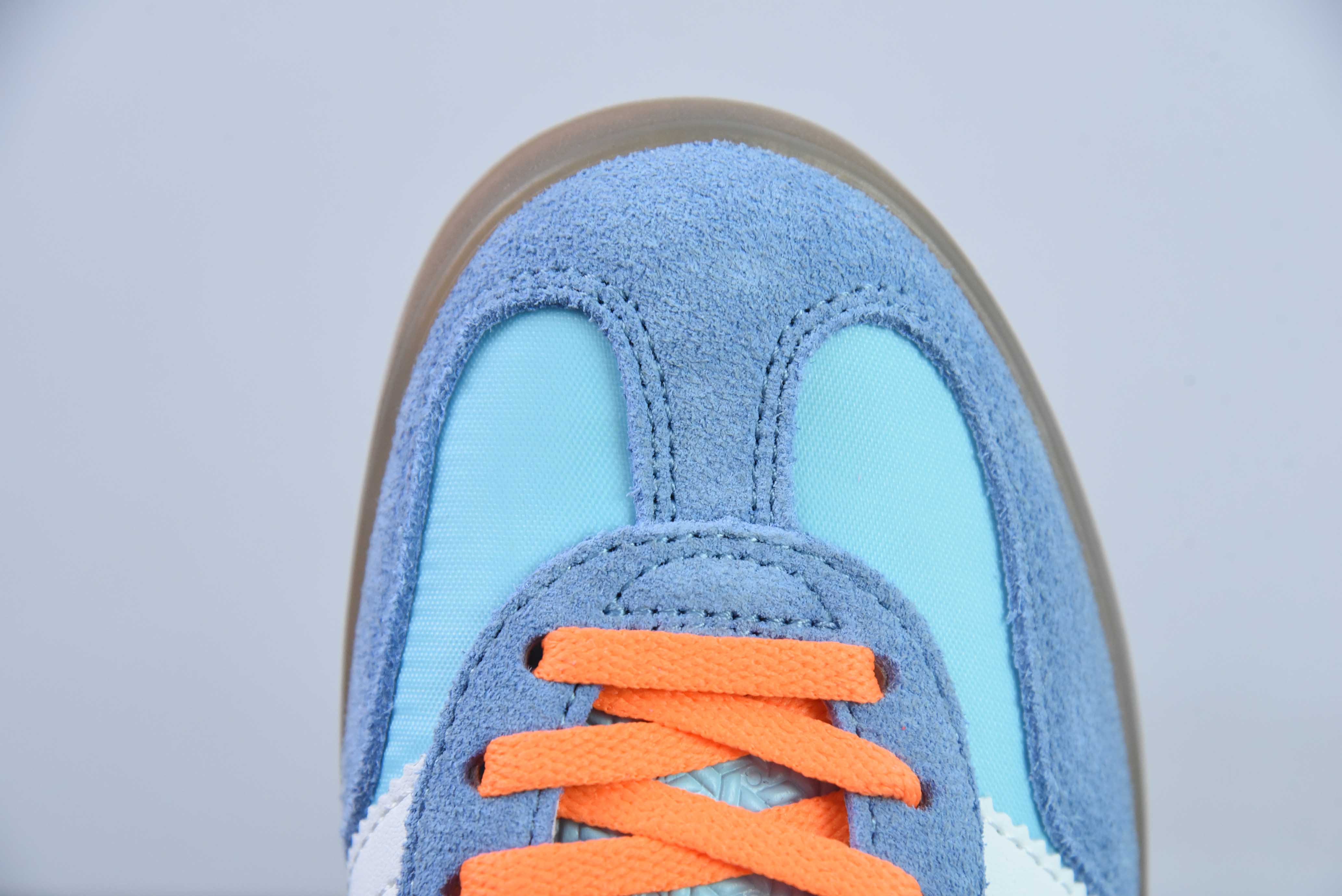 AD 오리지널스 가젤 인도어 샴록 캐주얼 미끄럼 방지 로우탑 보드숏 아이템 번호: HQ9017 사이즈: 35-45