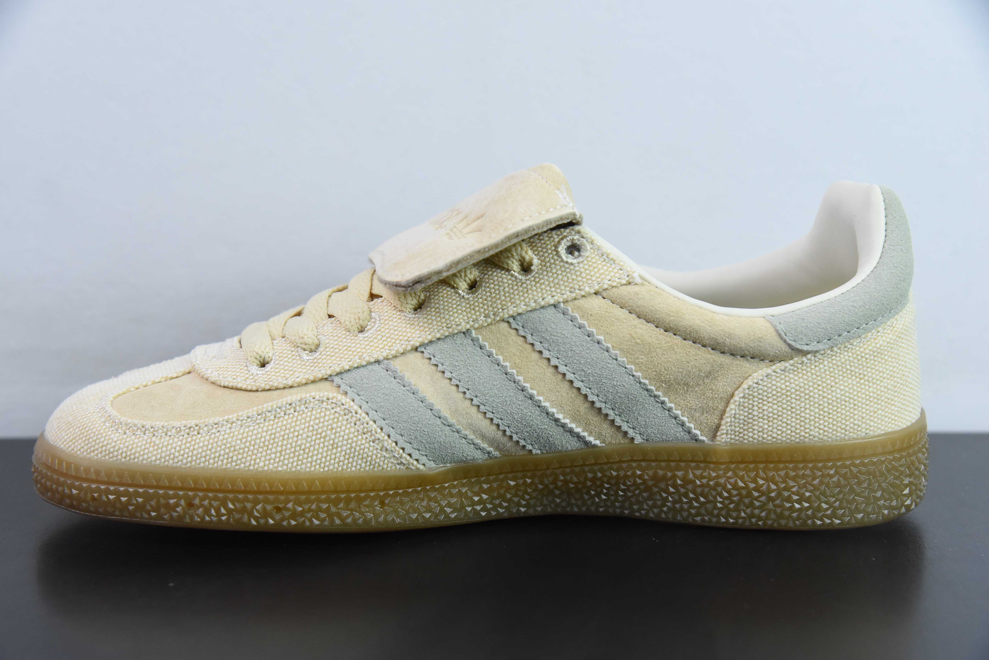 아디다스 핸드볼 스페시알 W 레트로 싱글 아디다스 클래식 레트로 캐주얼 보드화 아이템 번호: IH7298 사이즈: 36-45