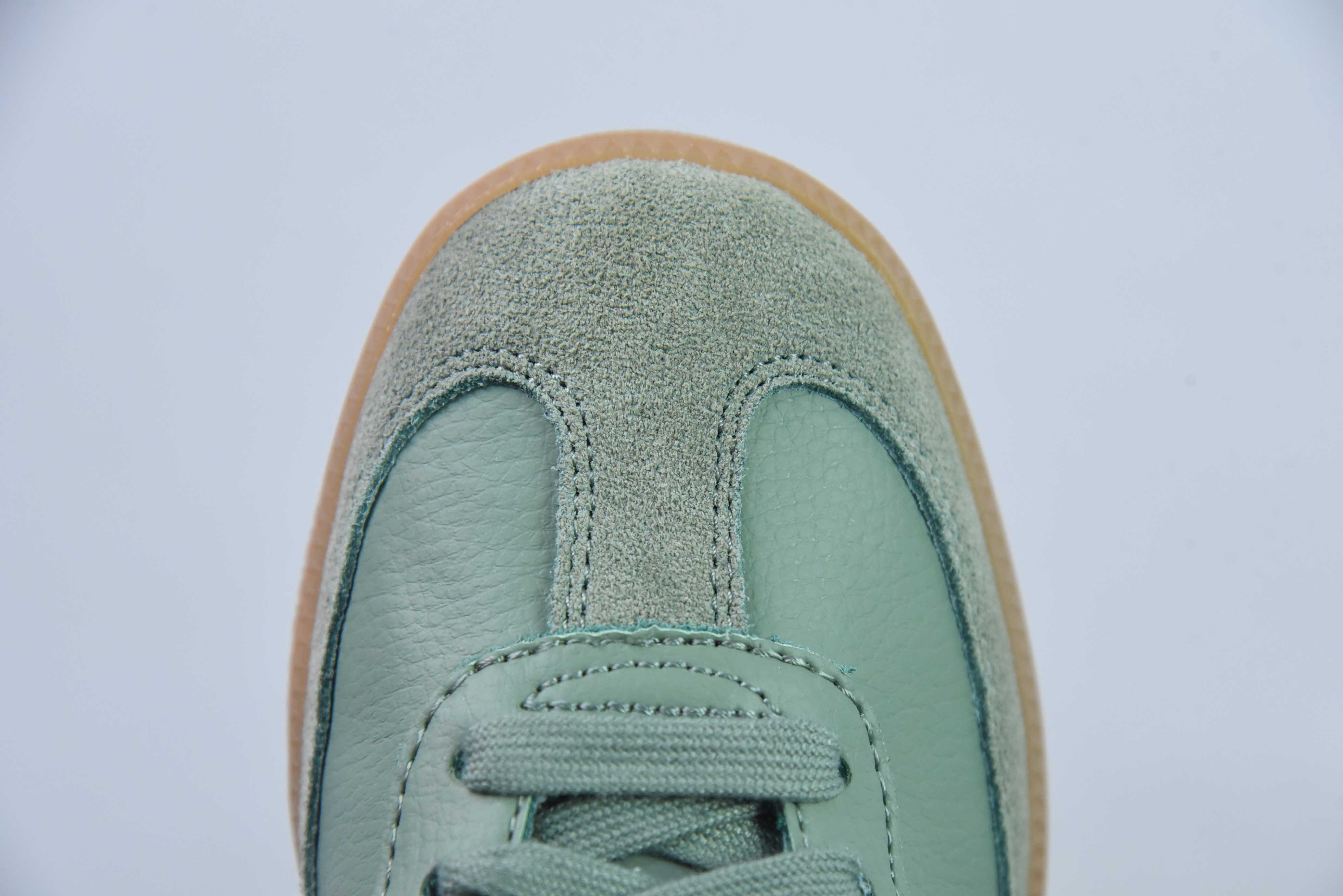 아디다스 오리지널스 삼바 OG 삼바 시리즈 신사 모럴 트레이닝 축구 스타일 백 로우 캐주얼 트레이너 아이템: IE7011 사이즈: 36-40