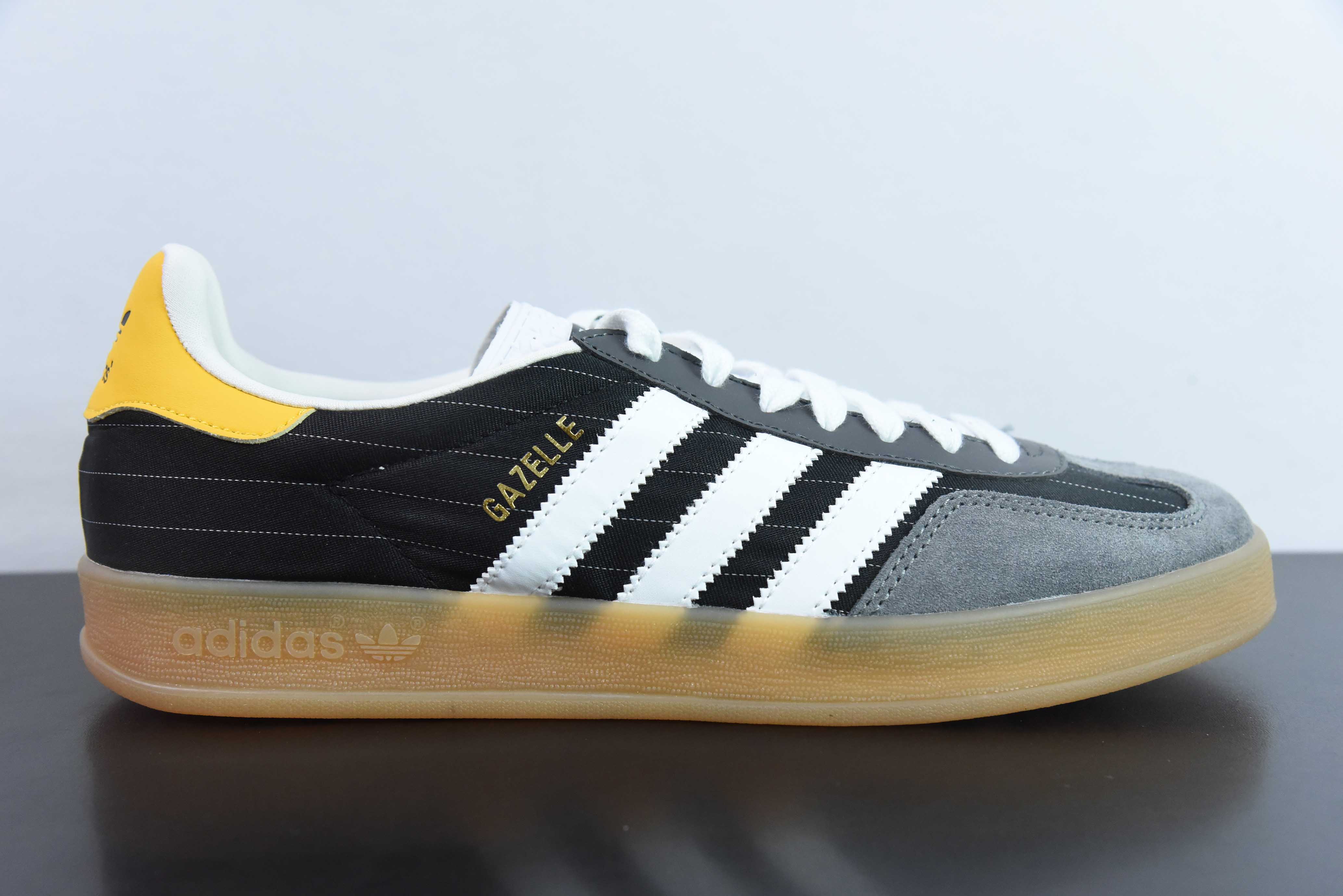 AD 오리지널 가젤 인도어 트레이너 가젤 인도어 슈즈 시리즈 로우탑 빈티지 다용도 캐주얼 운동화 블랙 그레이 IF9642 사이즈: 35.5-45