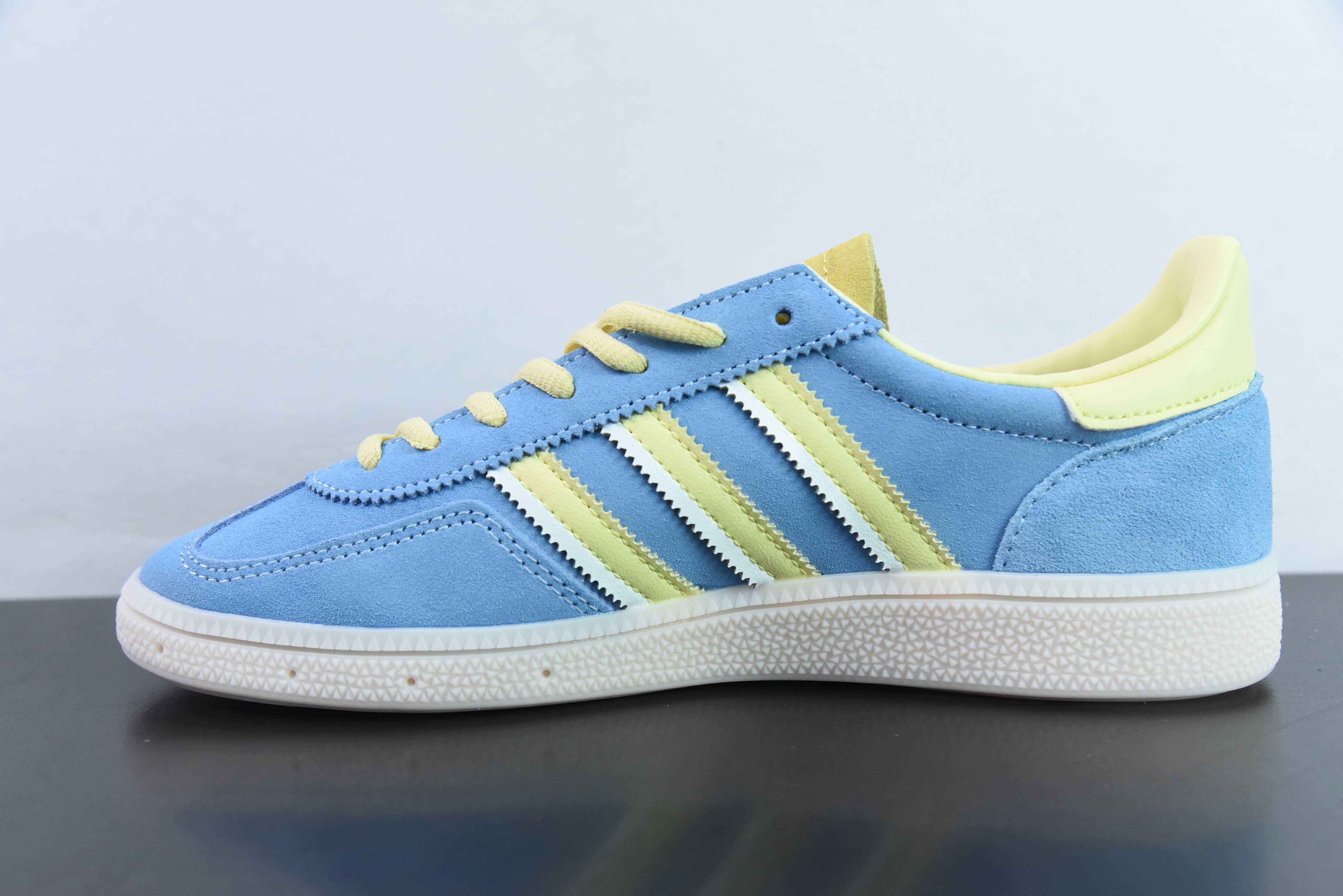 아디다스 핸드볼 스페시알 아디다스 클래식 빈티지 캐주얼 크리켓 슈즈 아이템 번호: IG6276 사이즈: 36-45