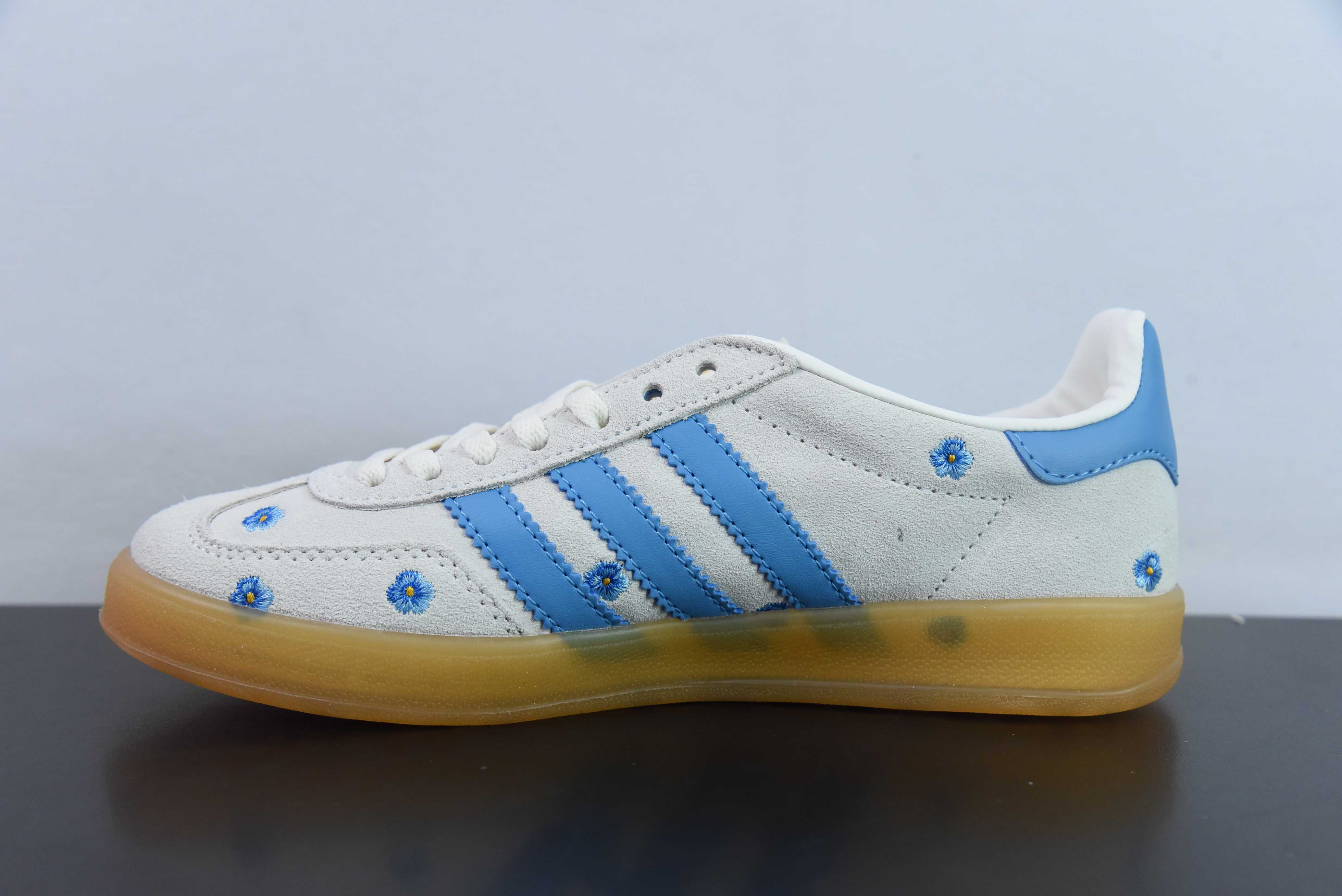 광고 오리지널 가젤 인도어 IF4491 클로버 레트로 캐주얼 슬립 방지 로우탑 보드슈즈 사이즈: 35-45