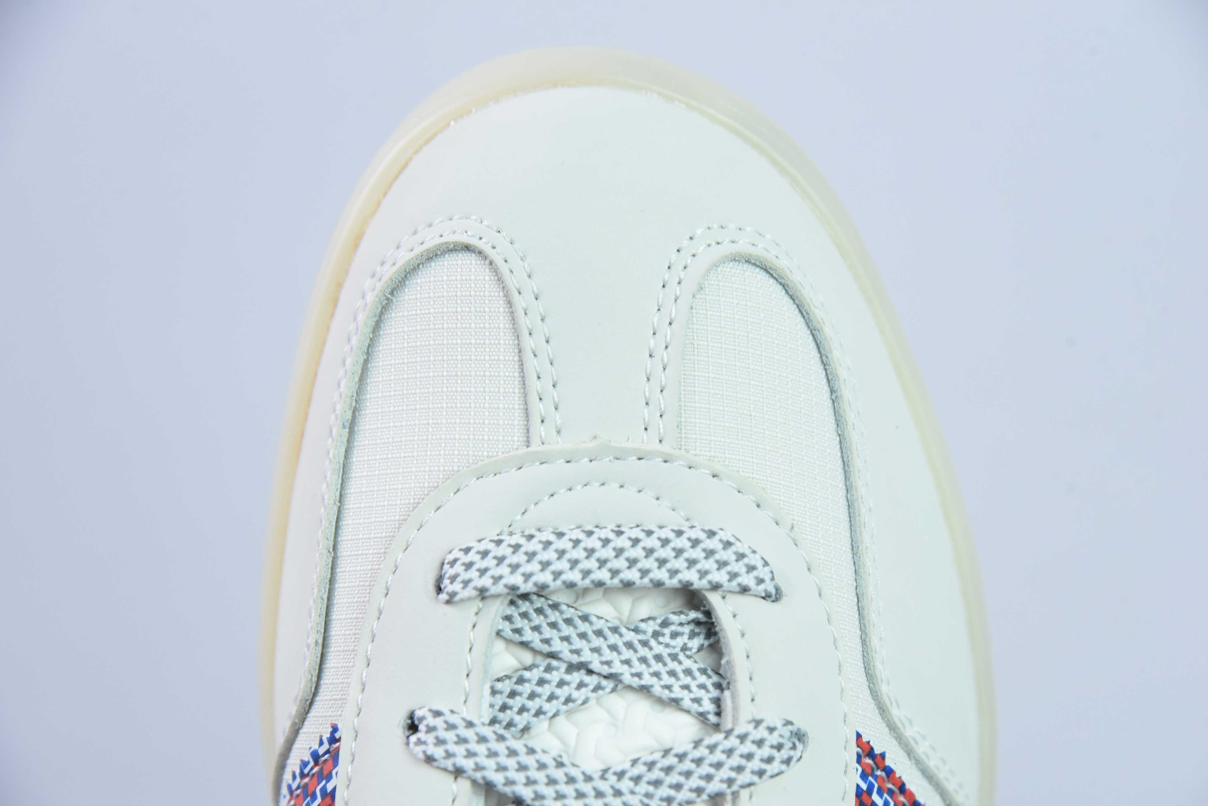 아디다스 오리지널 가젤 인도어 W 빈티지 캐주얼 애슬레틱 더비 스타일 보드화 아이템 번호: IH7608 사이즈: 35-45