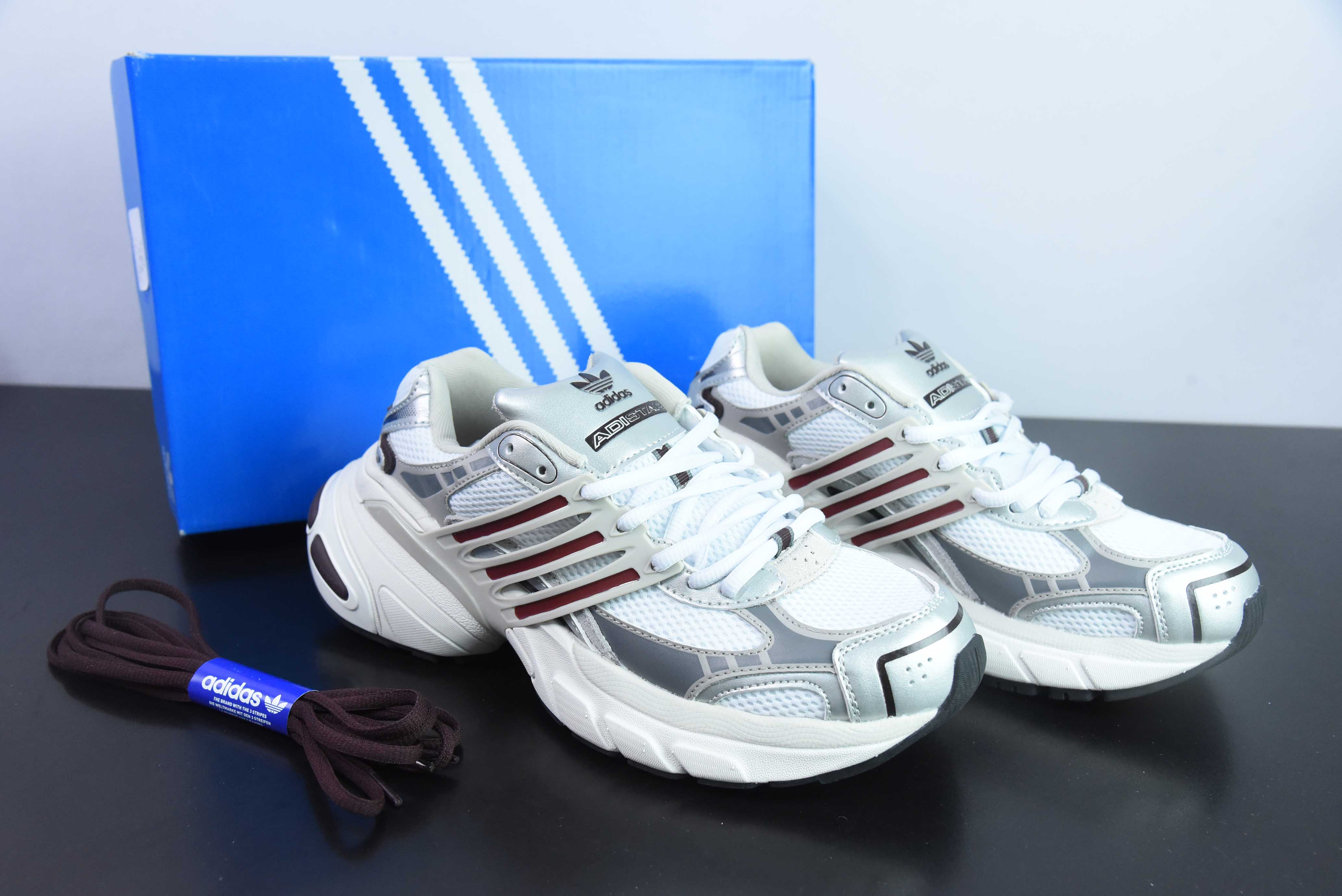 AD 아디스타 XLG IH3382 아디 컴포트 미끄럼 방지 로우탑 애슬레틱 캐주얼 운동화 사이즈: 35-45