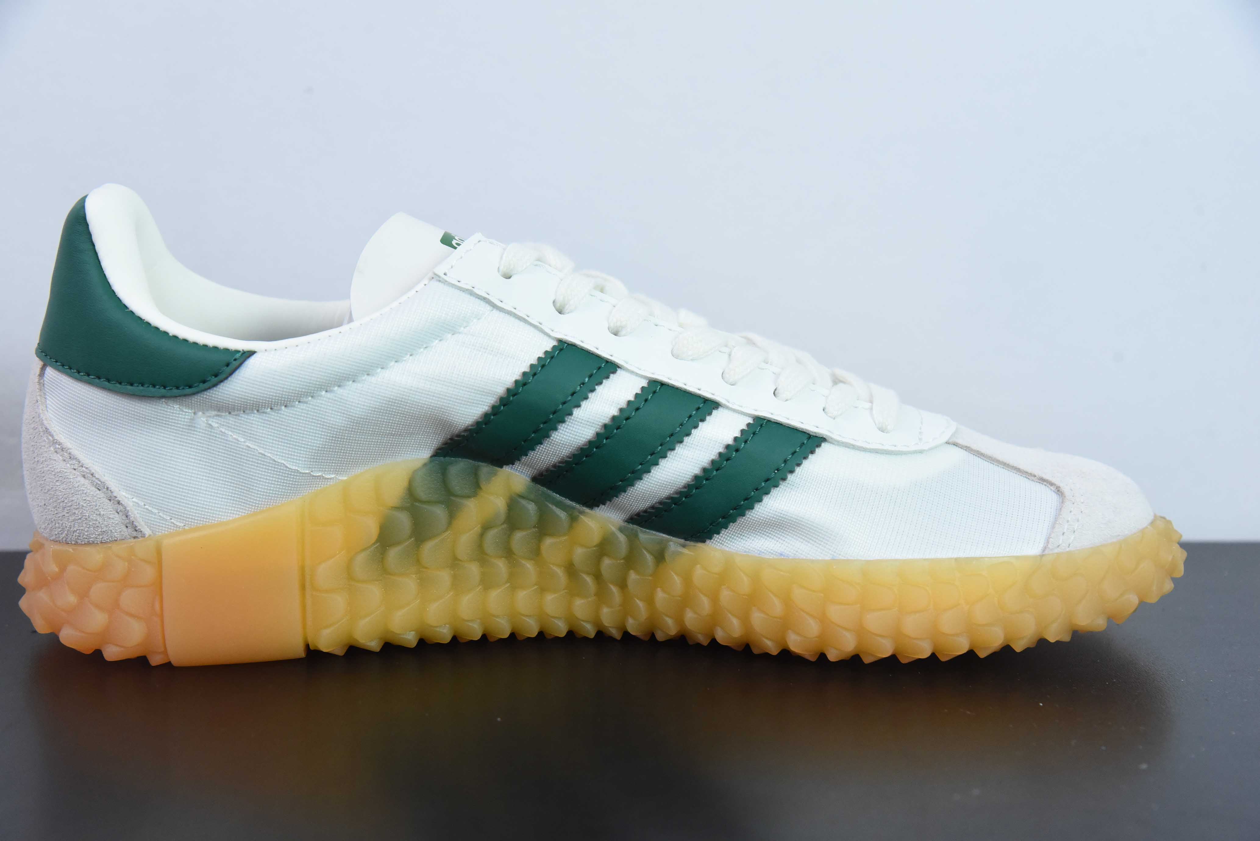 AD 오리지널스 컨트리 X 카만다 믹스드 컬렉션 옥토퍼스 롤솔 레트로 쏘우투스 캐주얼 운동화 아이템 번호 : G26797 사이즈 : 36-45