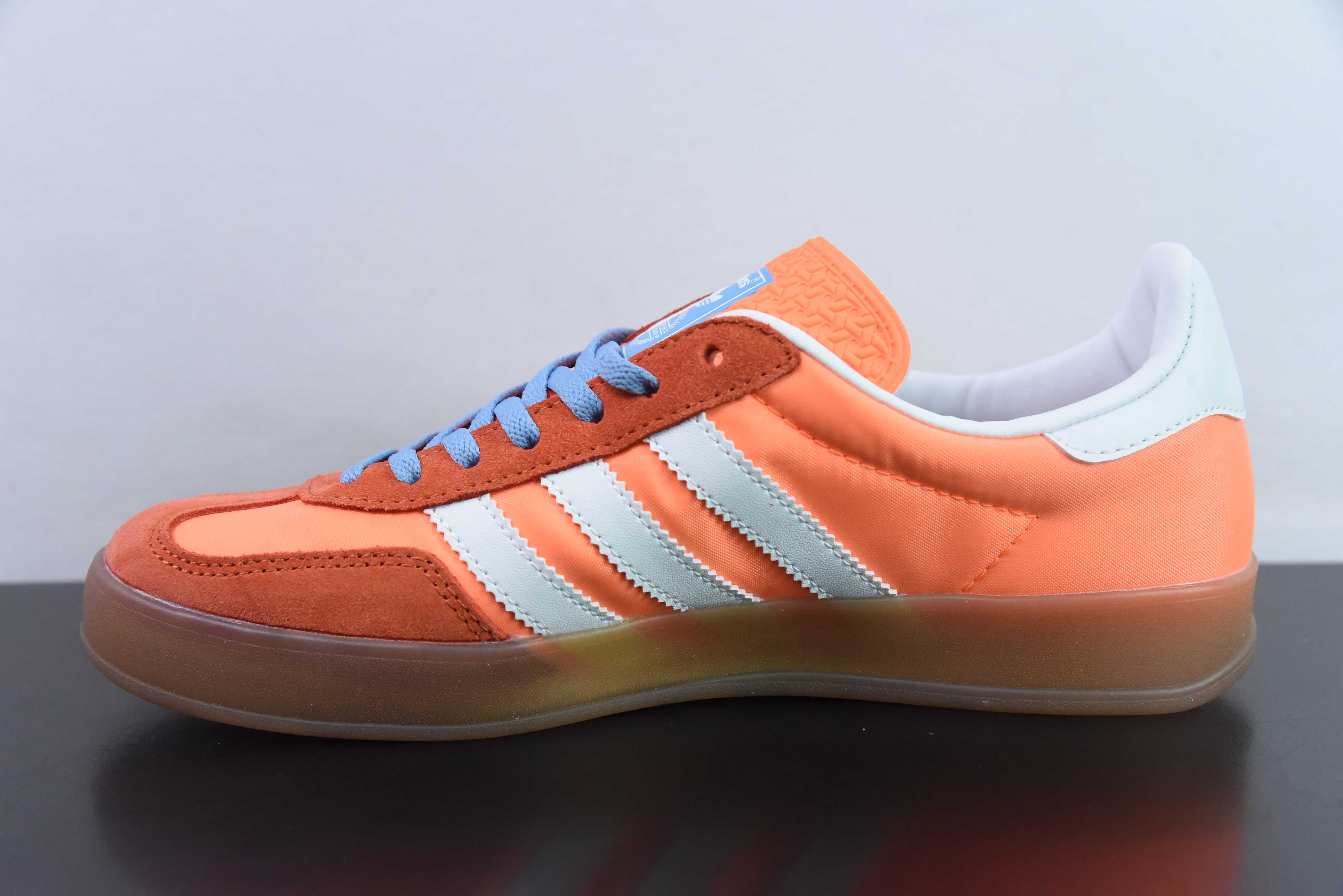 AD 오리지널스 가젤 실내 클로버 레트로 캐주얼 슬립 방지 로우탑 보드 슈즈 HQ9016 사이즈: 35-45