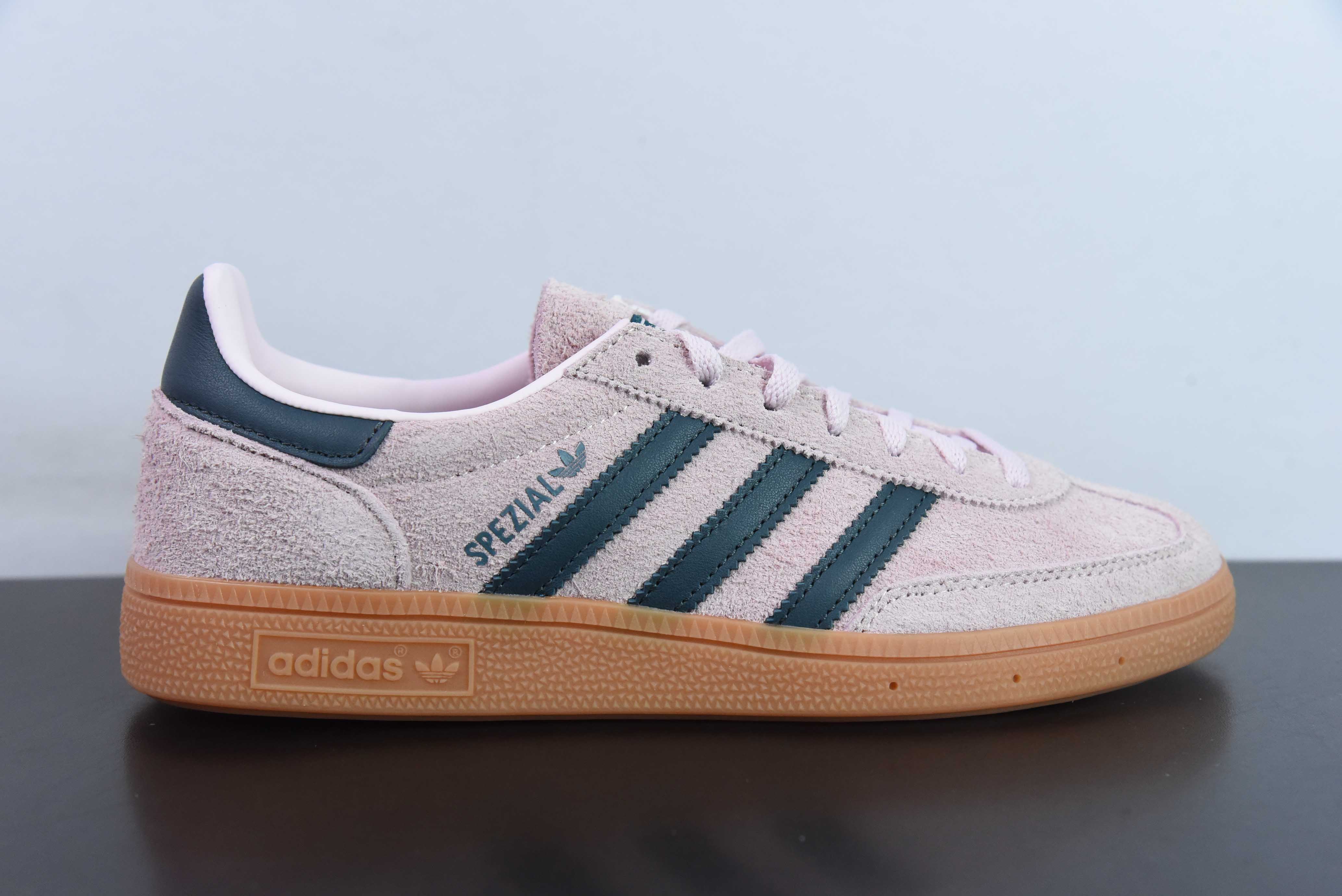 AD 오리지널스 핸드볼 SPZL 핸드볼 플레이어 시리즈 다용도 캐주얼 트레이너 핑크 블랙 아이템: IF6561 사이즈: 36-45