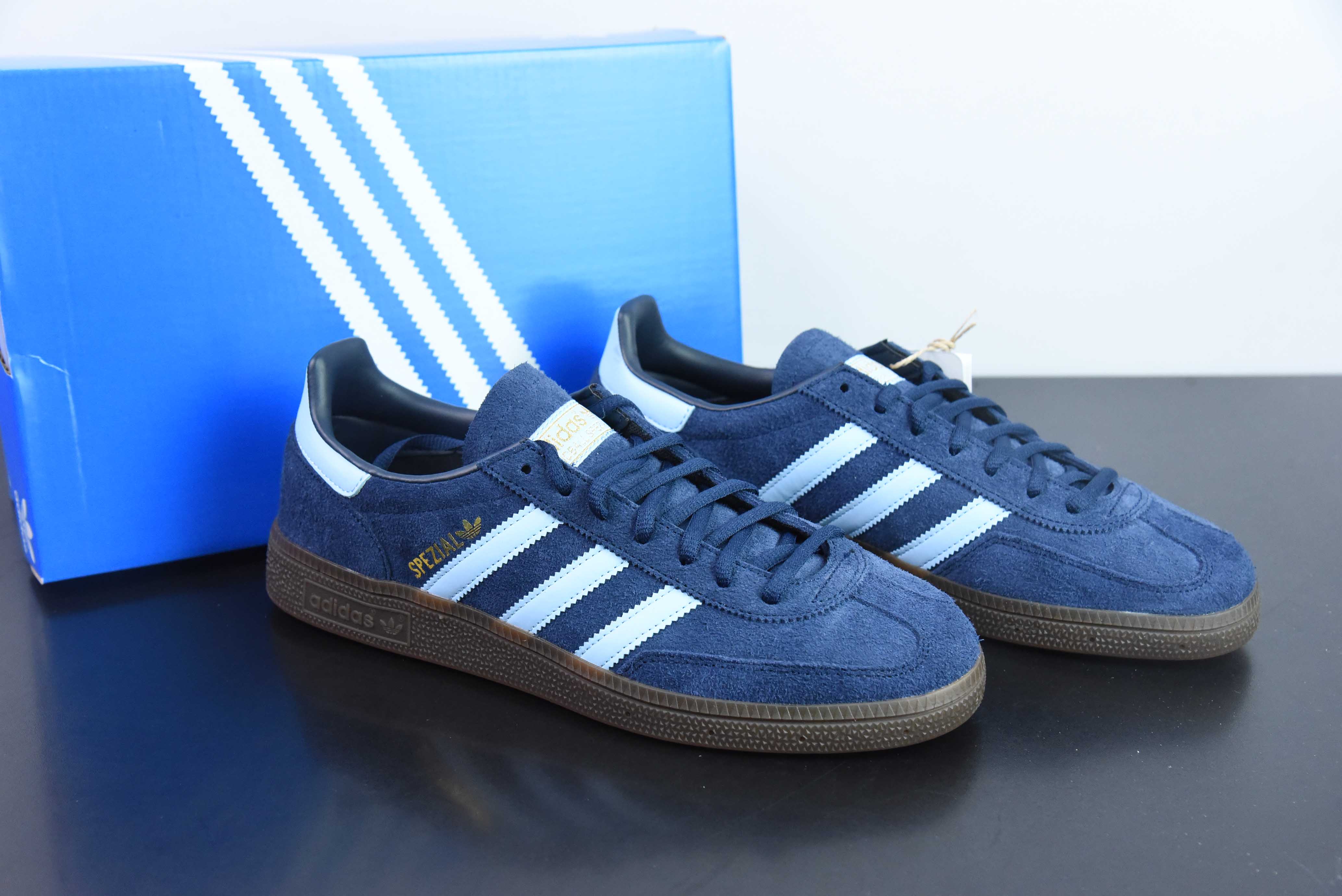 AD 오리지널스 핸드볼 SPZL 핸드볼 플레이어 시리즈 캐주얼 스포츠화 핑크 블랙 아이템: BD7633 사이즈: 36-45