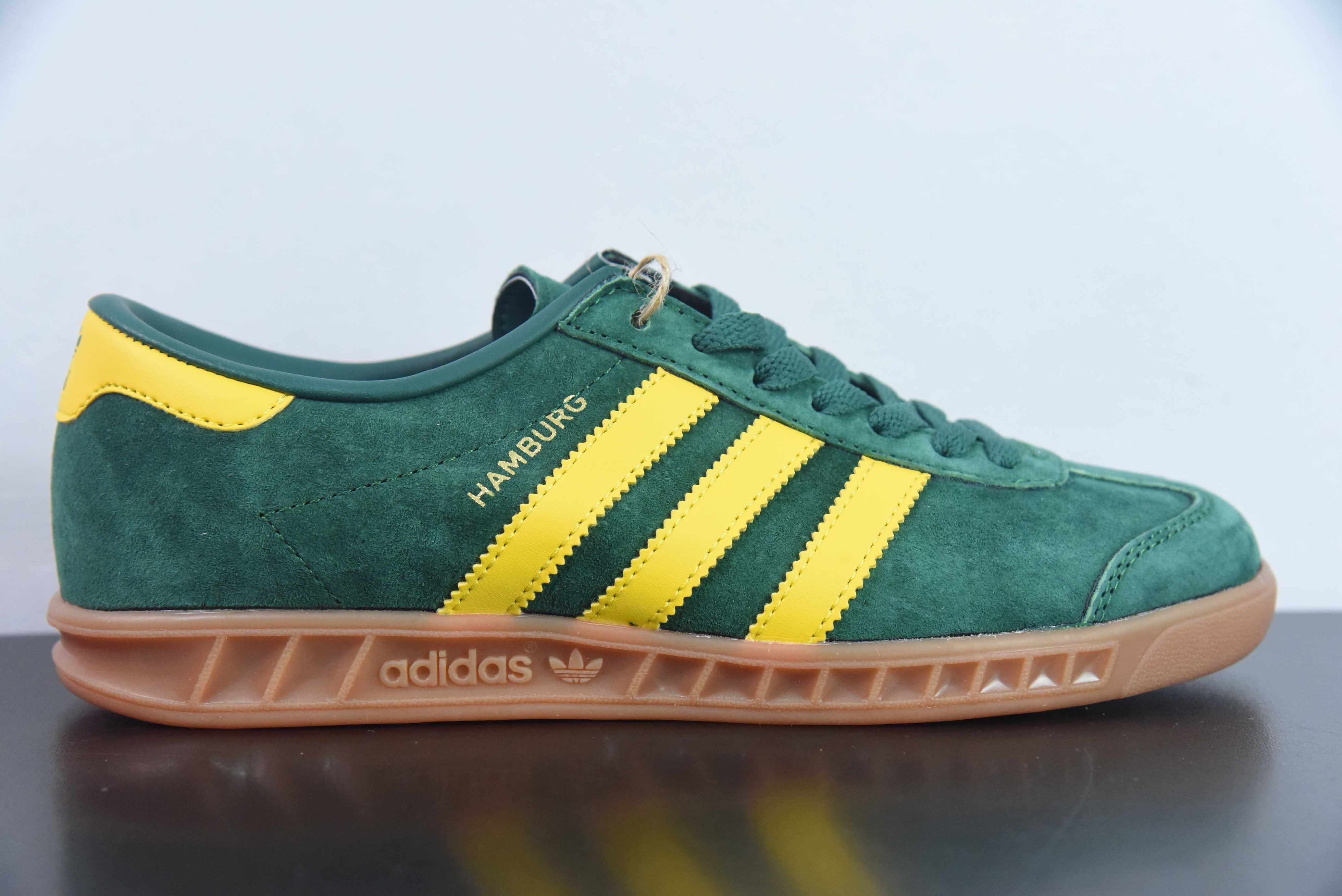 아디다스 오리지널스 스테이트 시리즈 IL 스테이트 시리즈 클래식 레트로 독일 트레이닝 스타일 캐주얼 스니커즈 스웨이드 다크 그린 옐로우 검 솔 GW5752 사이즈: 36-45